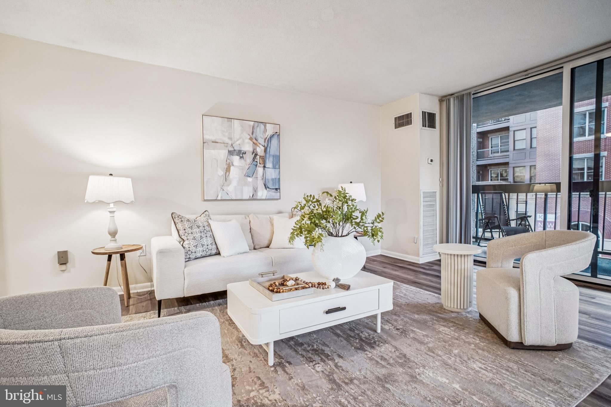 400 MADISON STREET 304