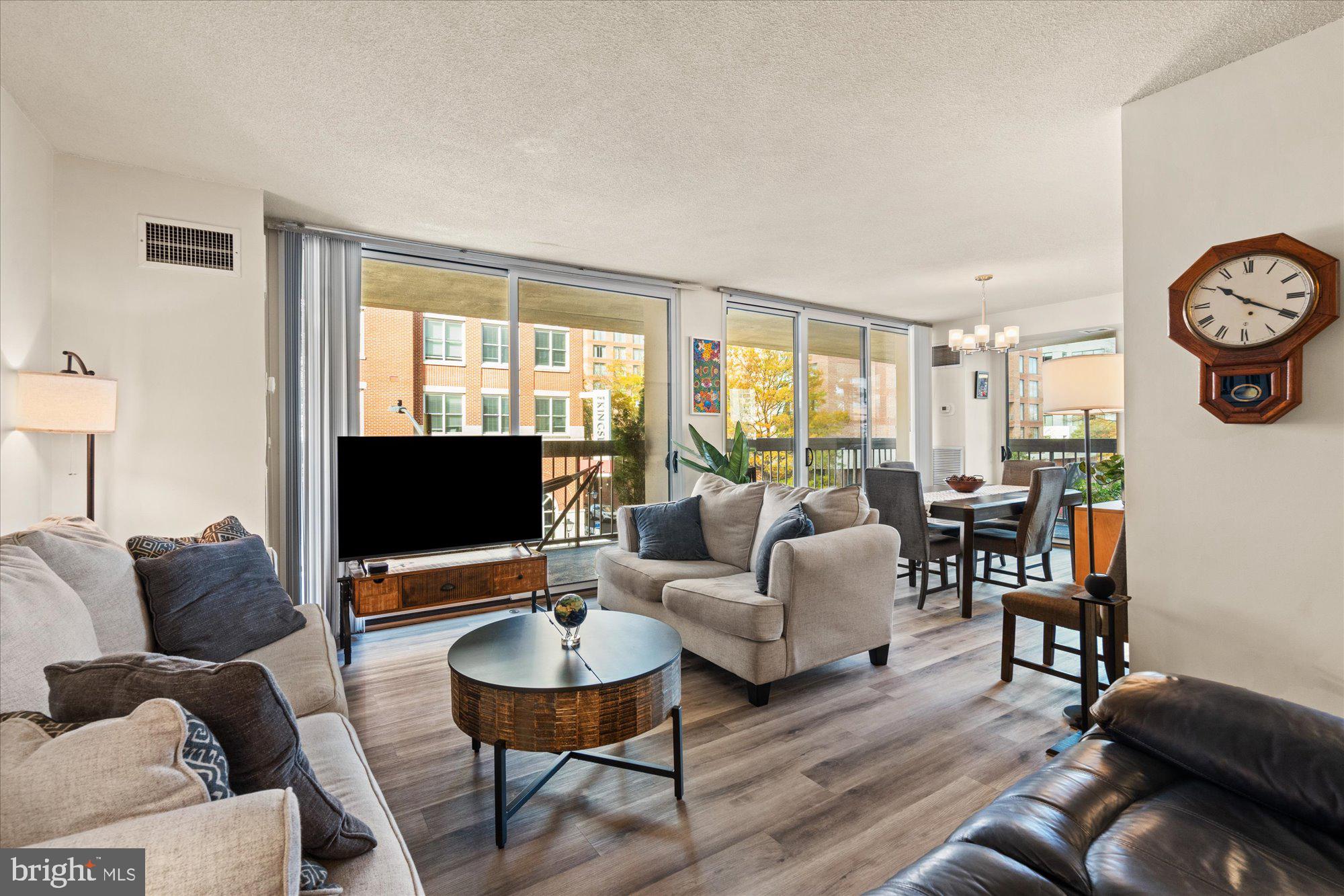 400 MADISON STREET 304