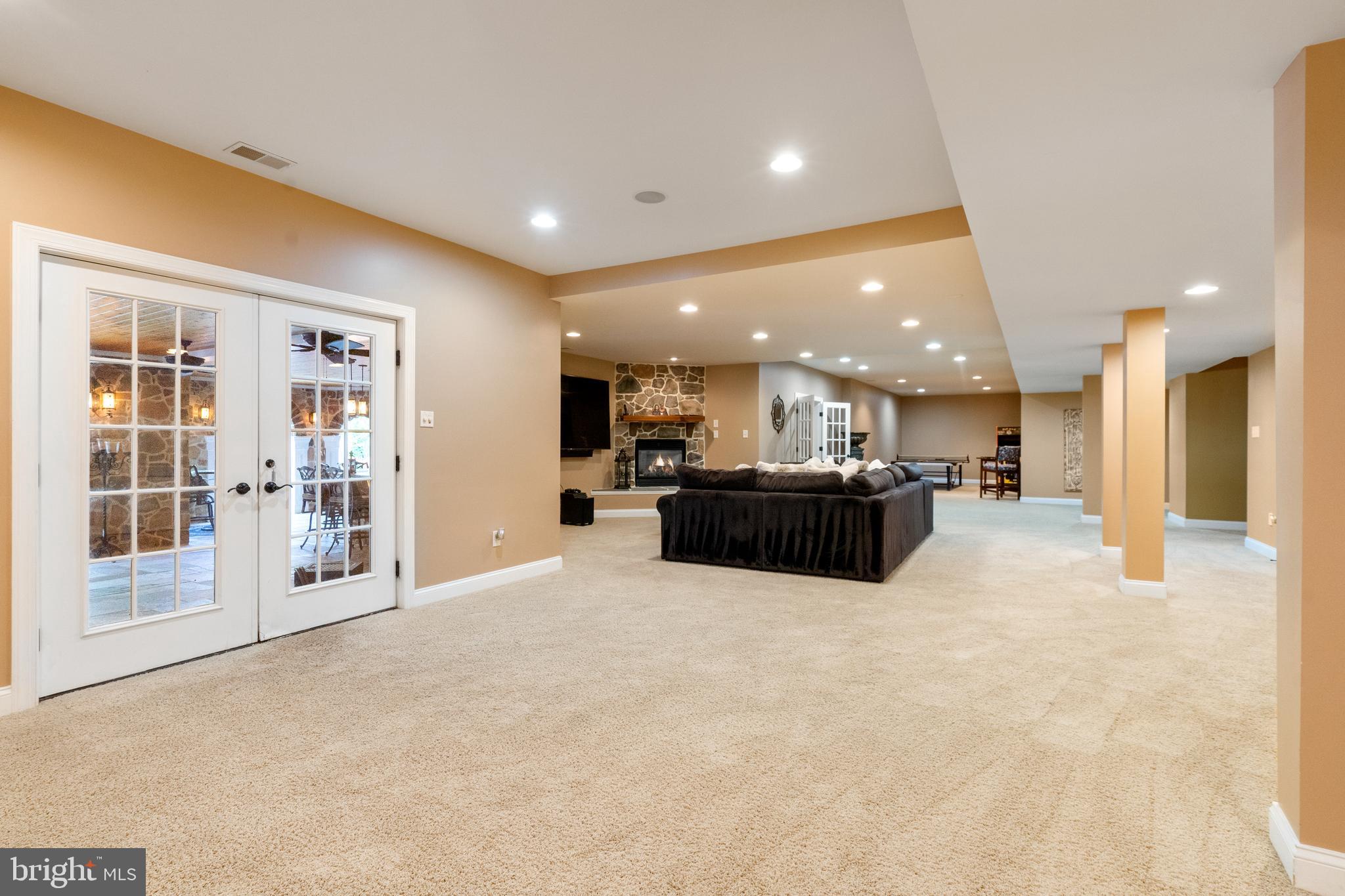 PINDELL WOODS - Residential