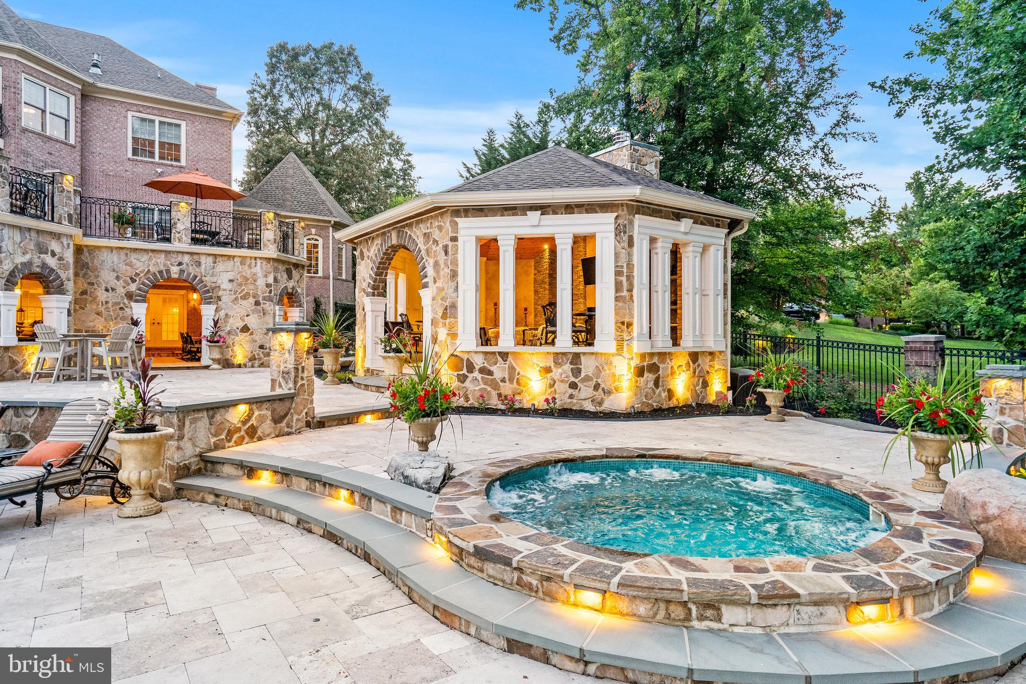 PINDELL WOODS - Residential