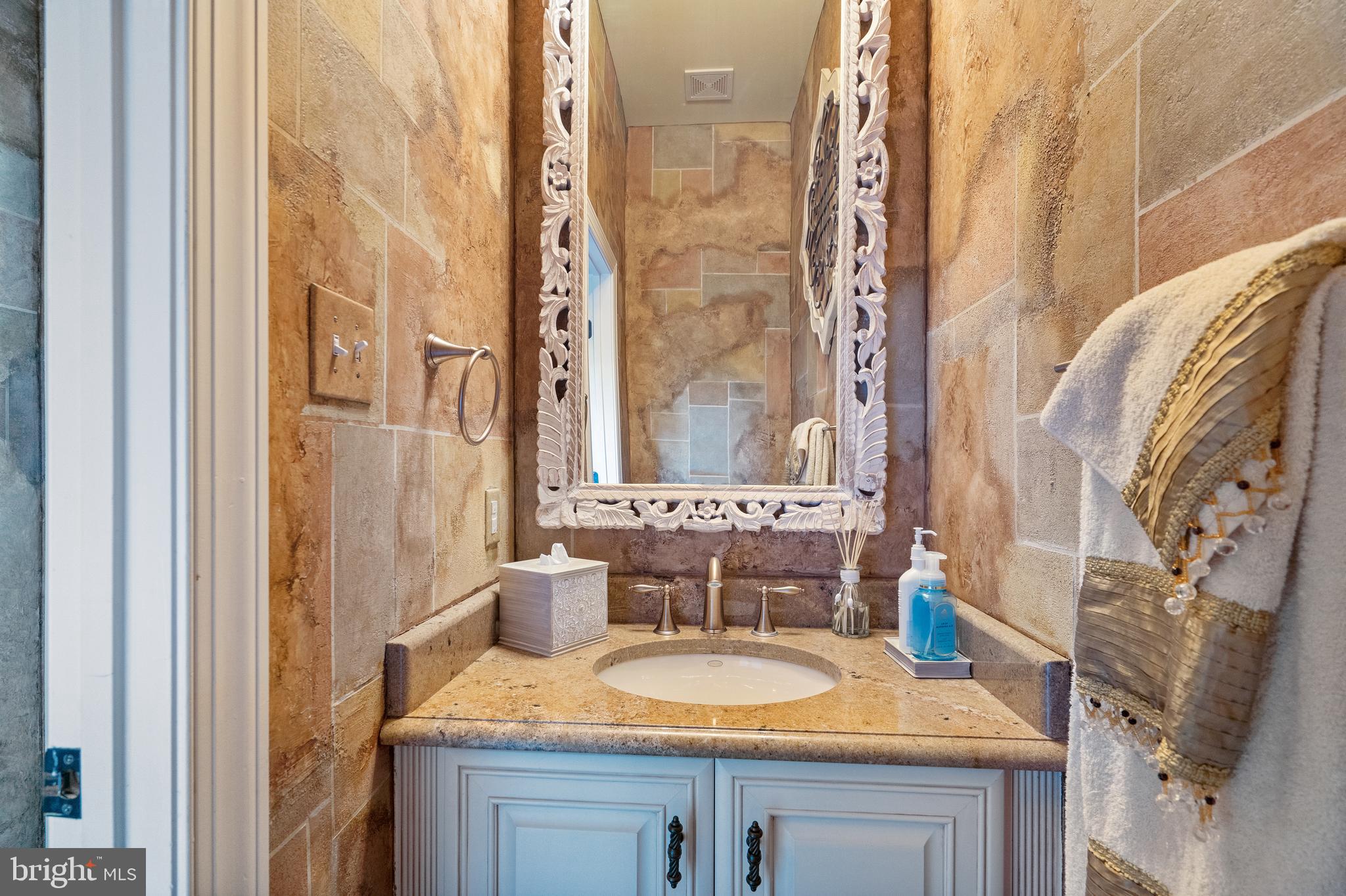 PINDELL WOODS - Residential