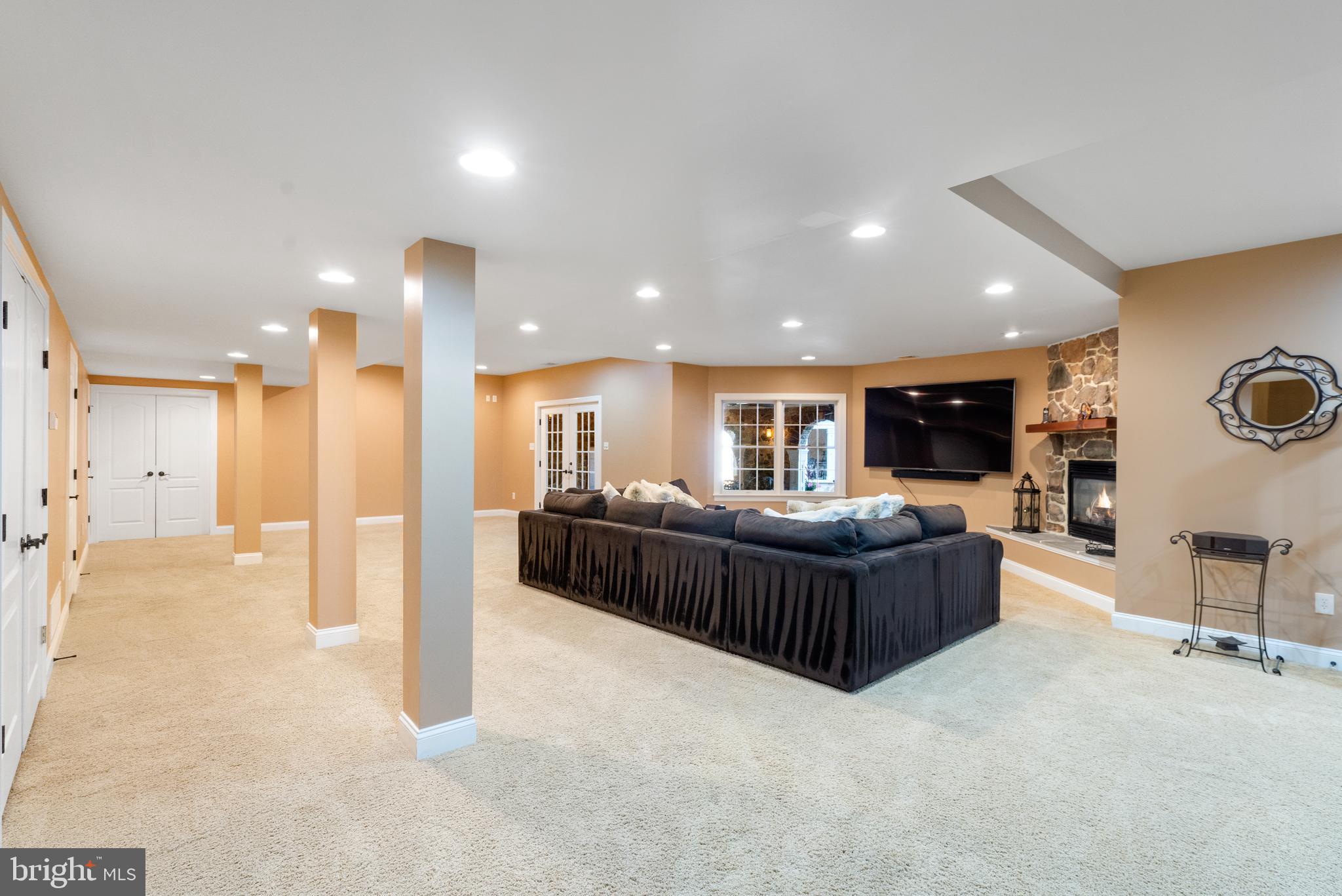 PINDELL WOODS - Residential