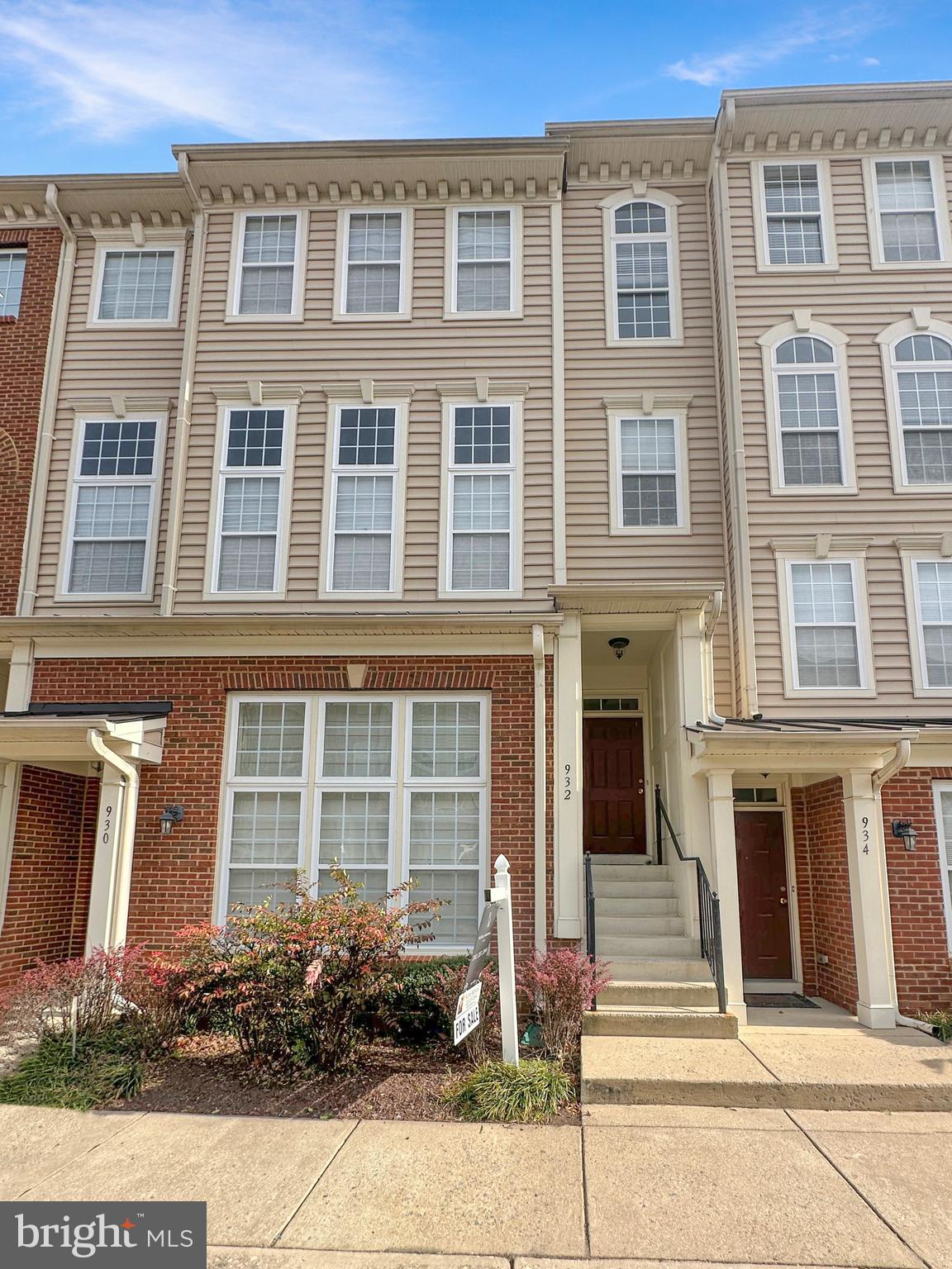 932 PINE FOREST LANE 1706