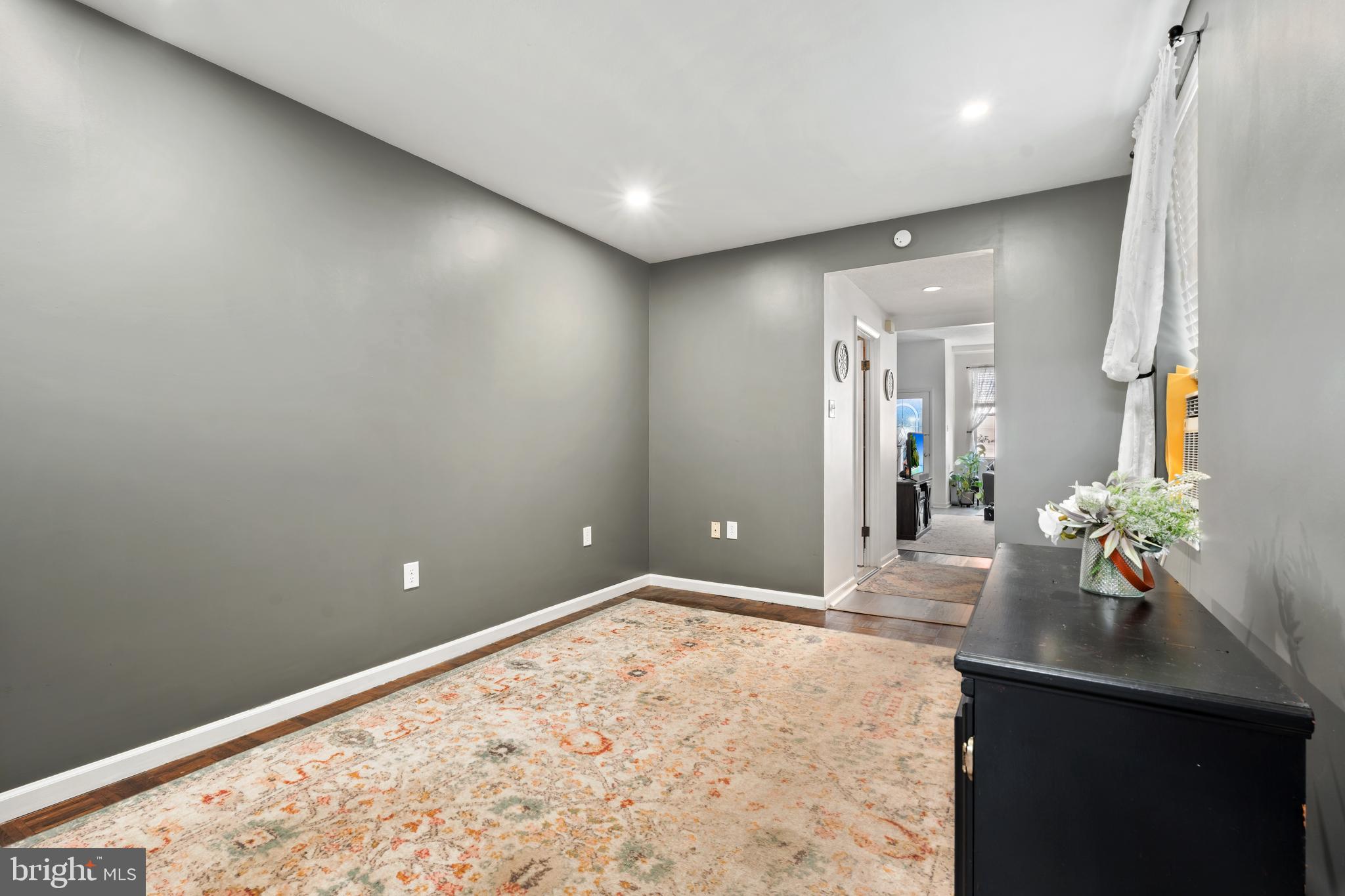 PORT RICHMOND - Residential