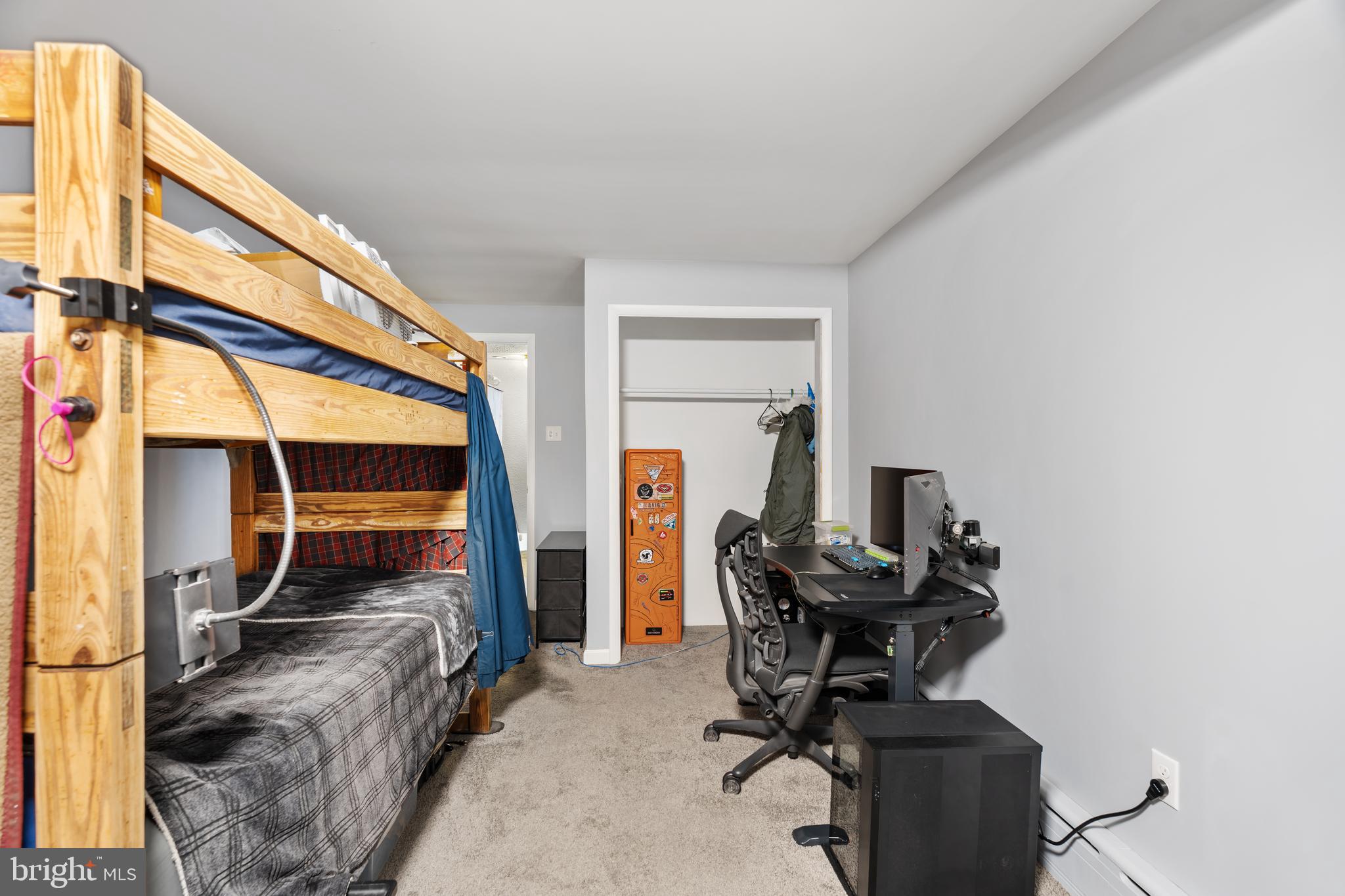 PORT RICHMOND - Residential