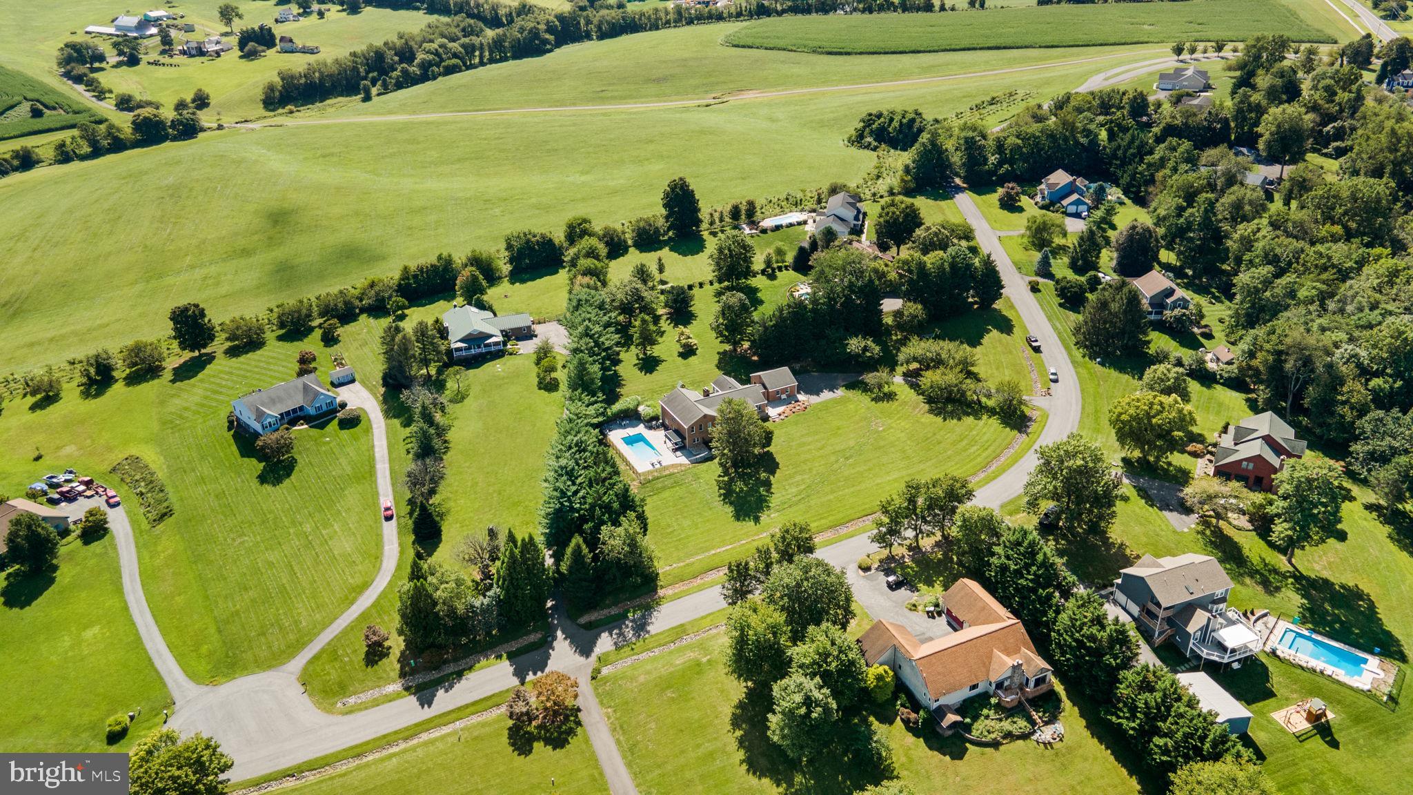 WOLF DEN SPRING - Residential