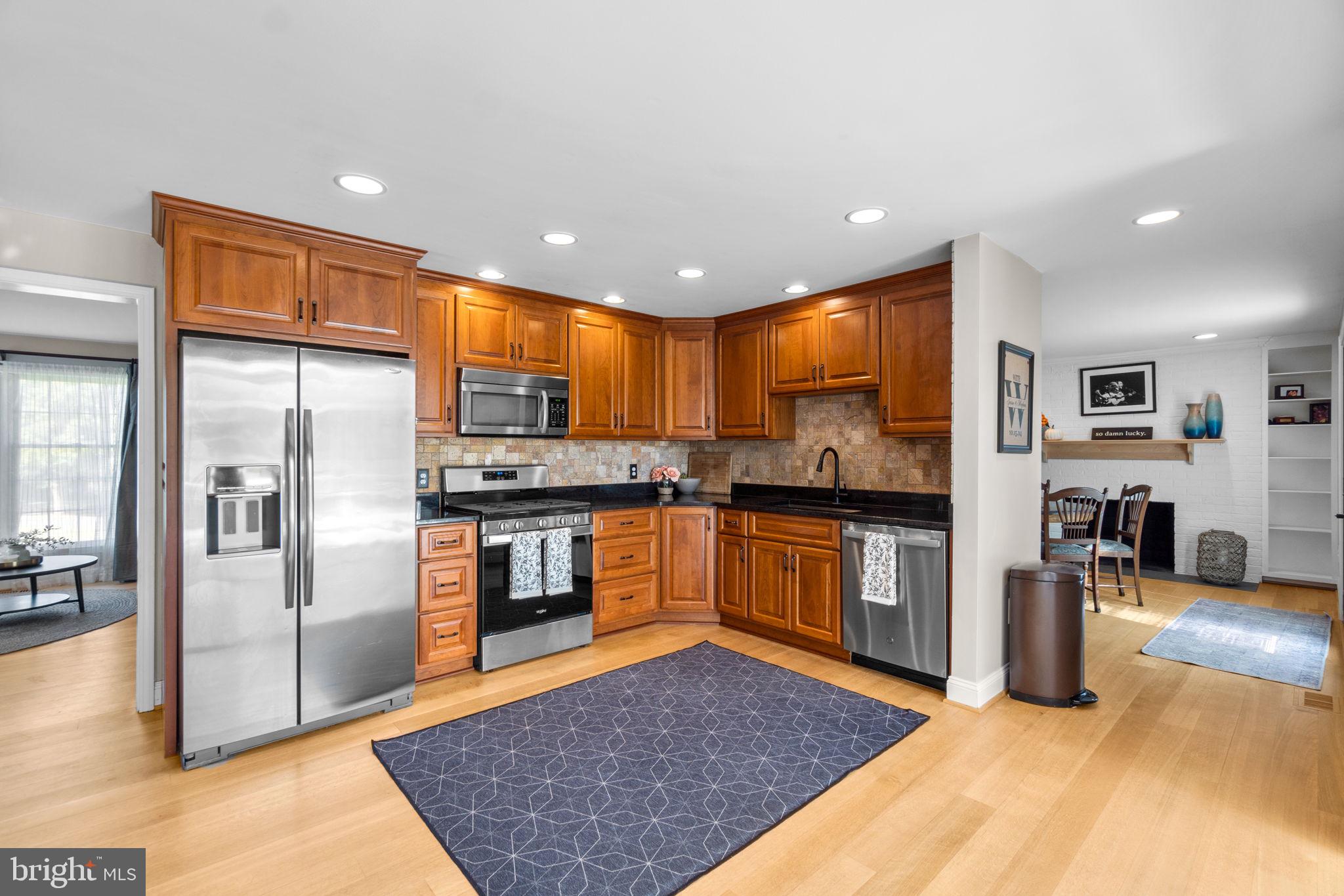 WOLF DEN SPRING - Residential