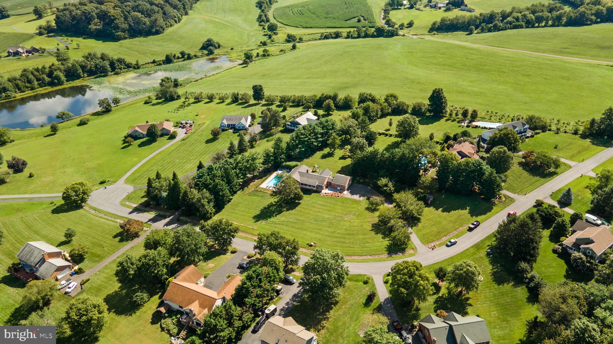 WOLF DEN SPRING - Residential