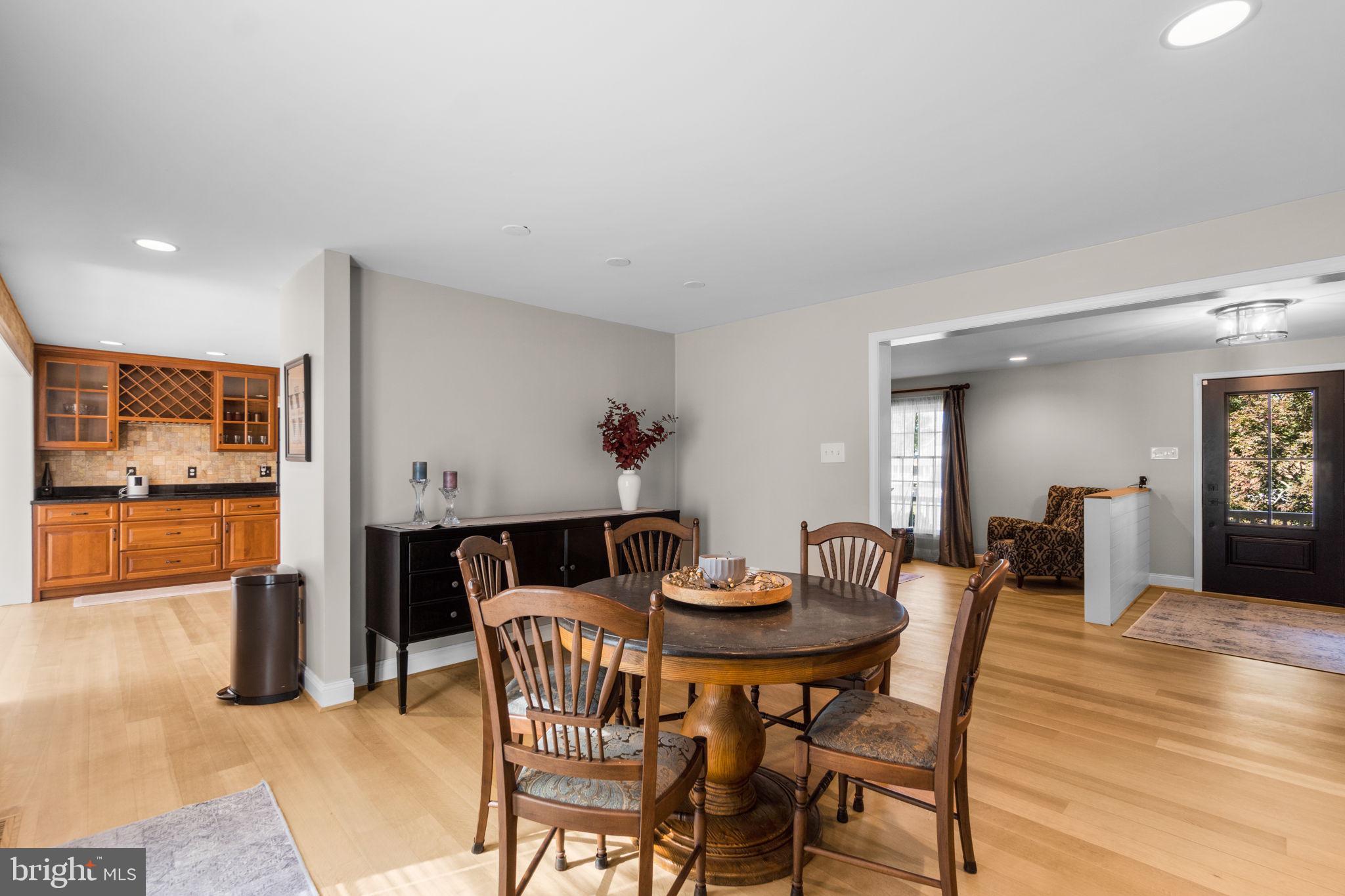 WOLF DEN SPRING - Residential