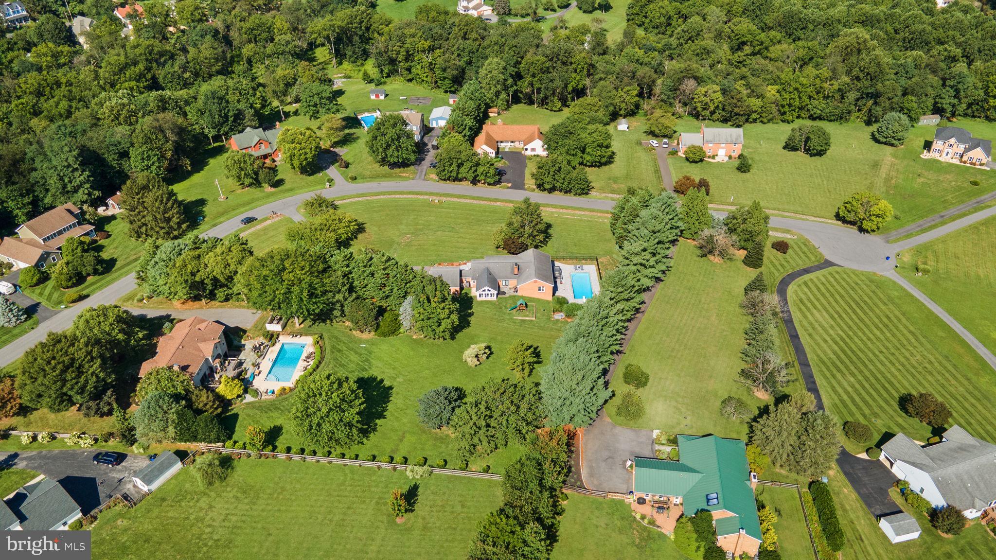 WOLF DEN SPRING - Residential