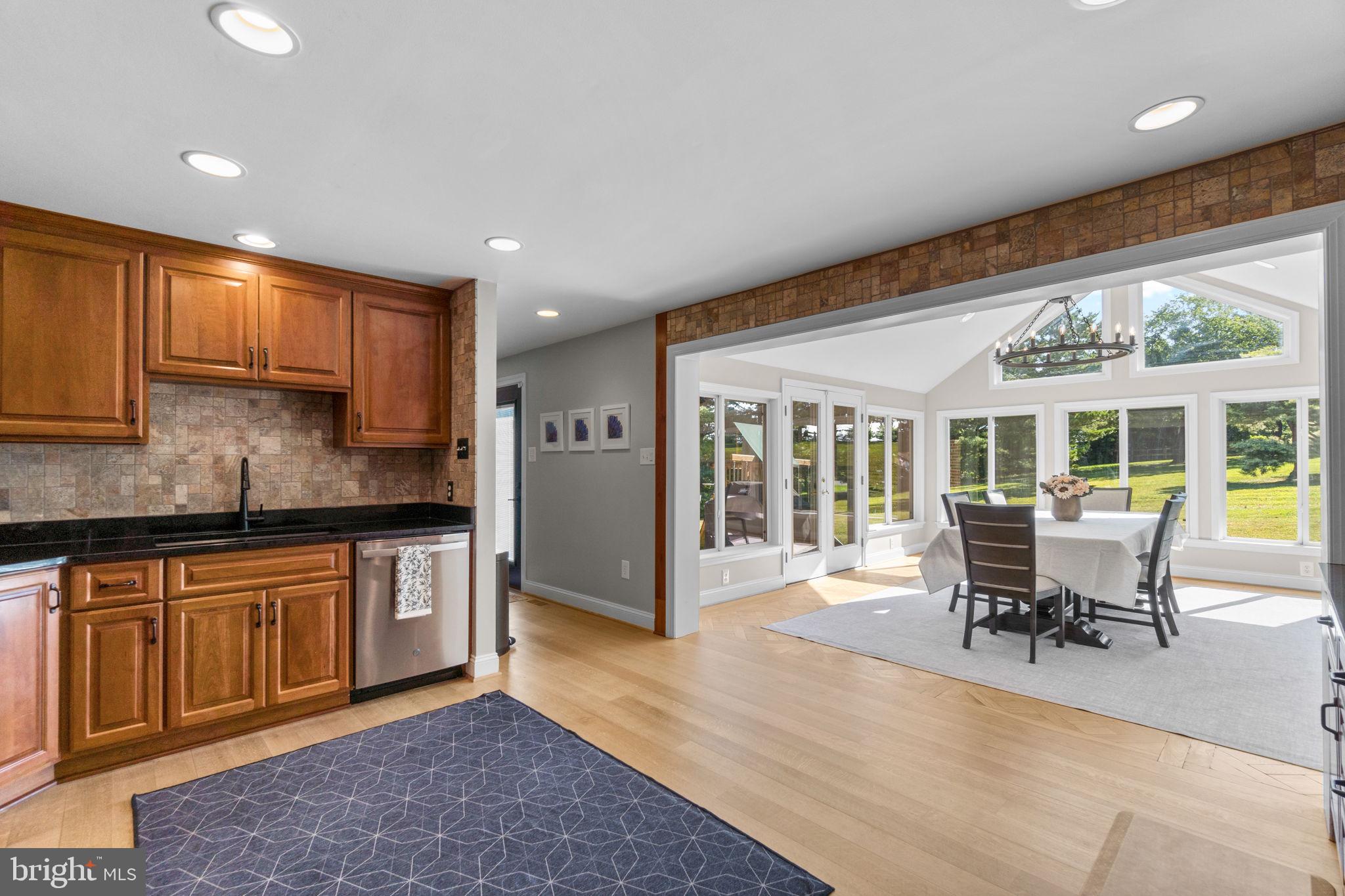 WOLF DEN SPRING - Residential