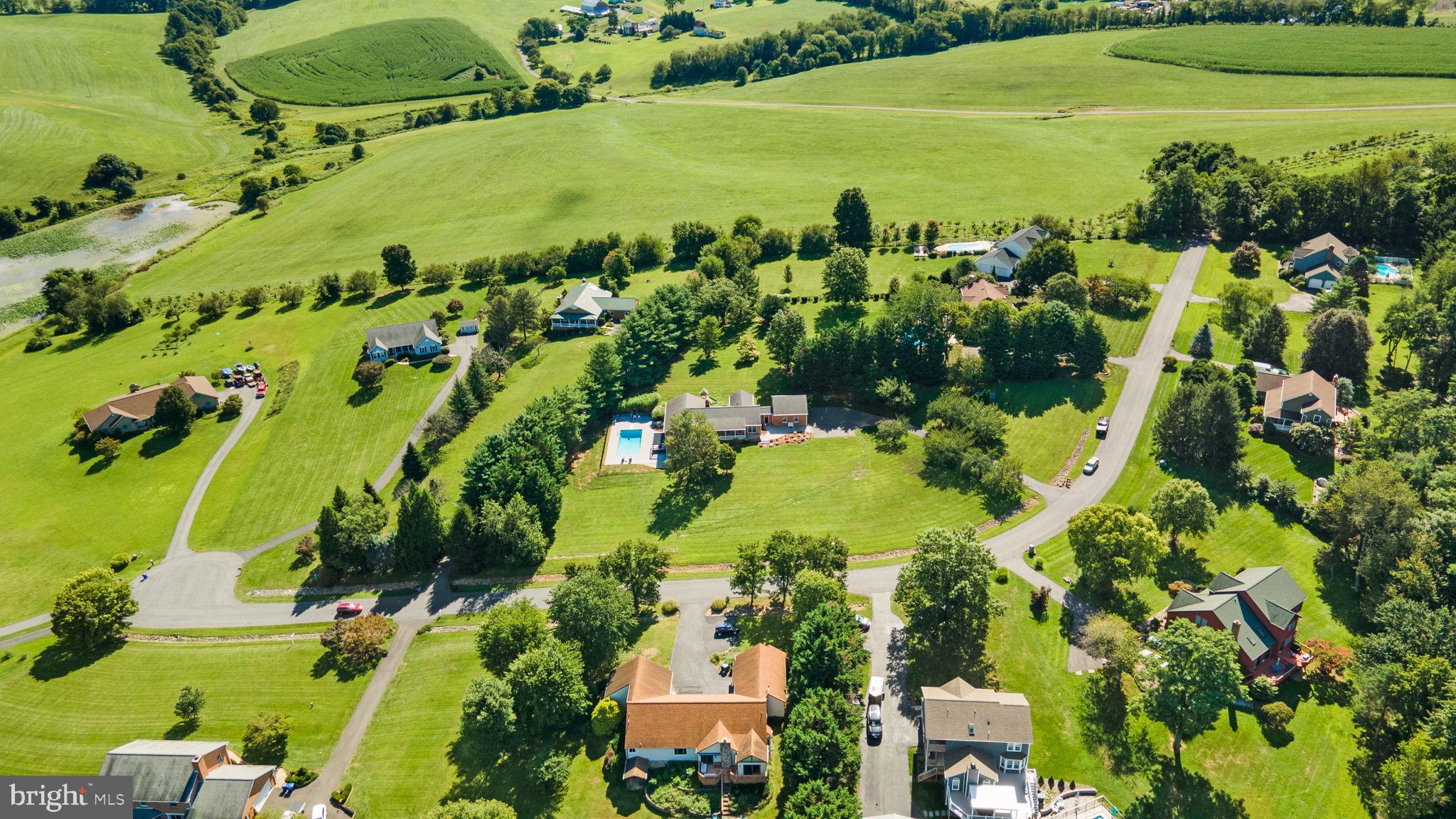 WOLF DEN SPRING - Residential