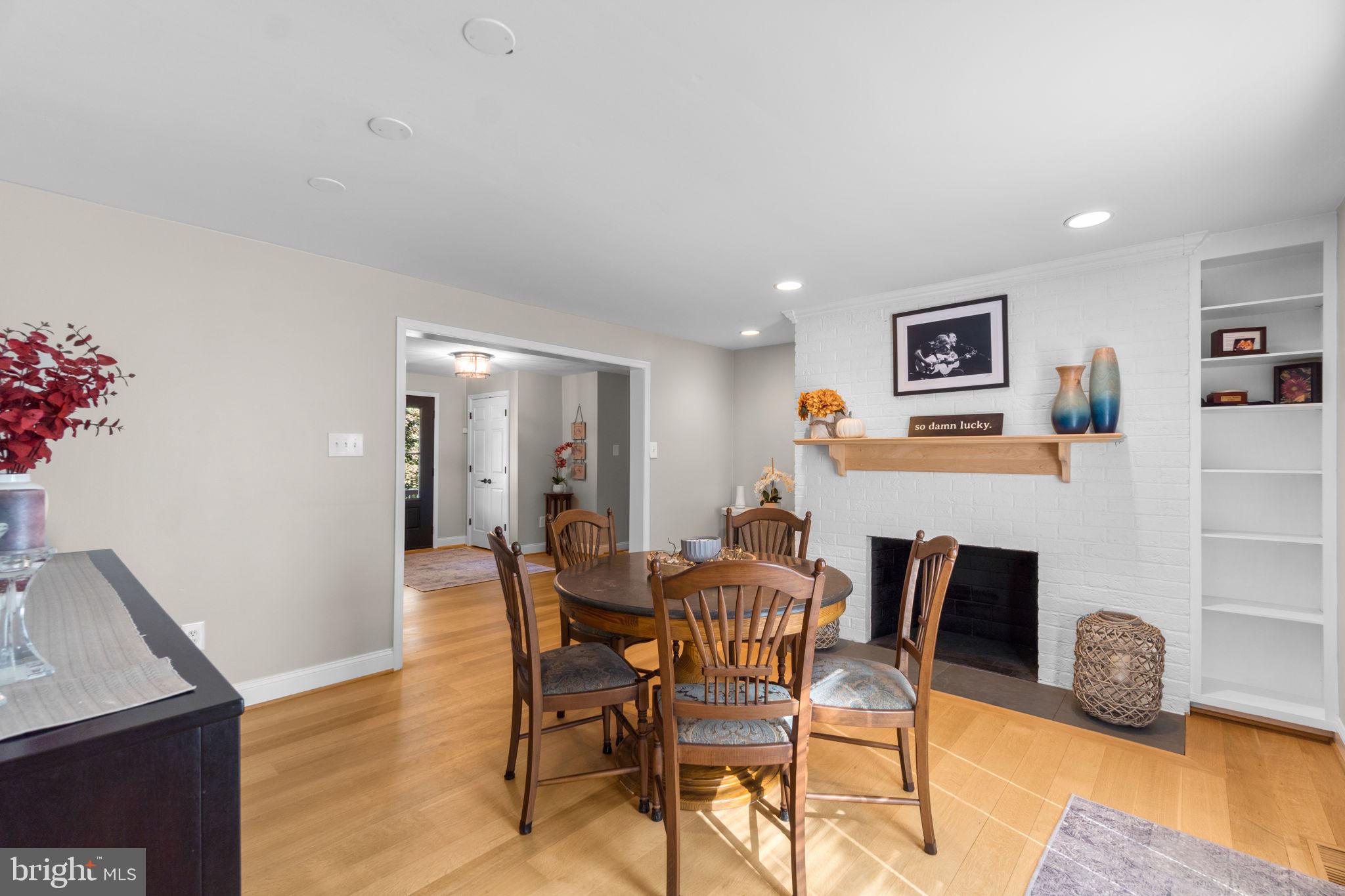 WOLF DEN SPRING - Residential