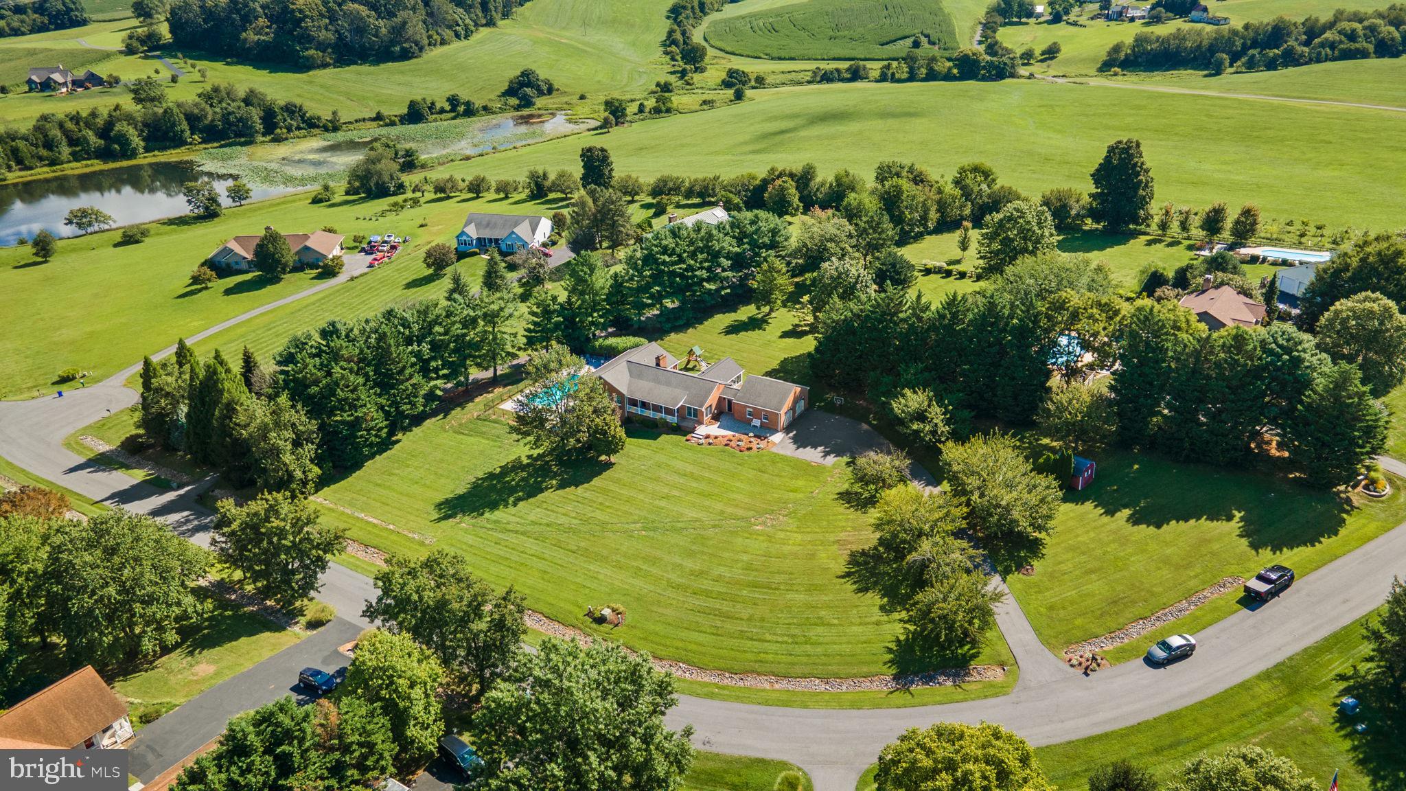 WOLF DEN SPRING - Residential