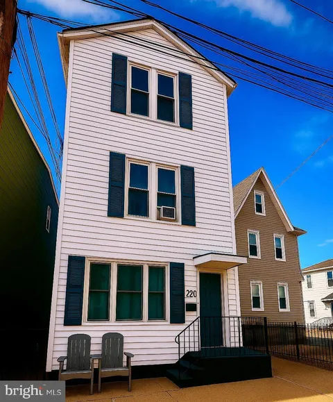 MLS: PABU2089244