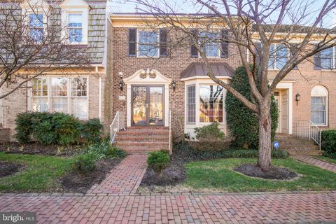 Photo of 10804 Brewer House Road, ROCKVILLE, MD 20852 (MLS # MDMC2212644)