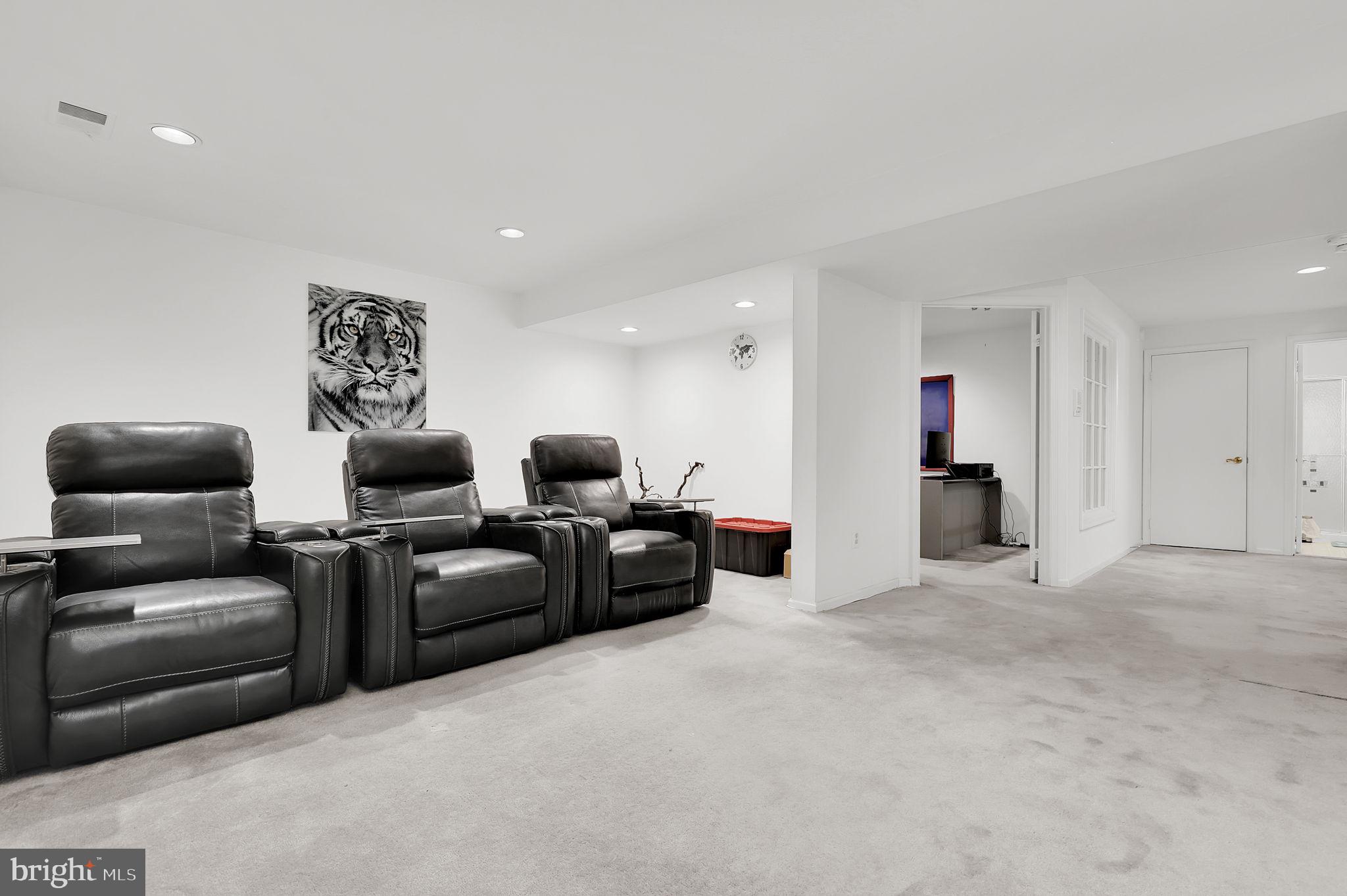 TUCKERMAN STATION - Residential