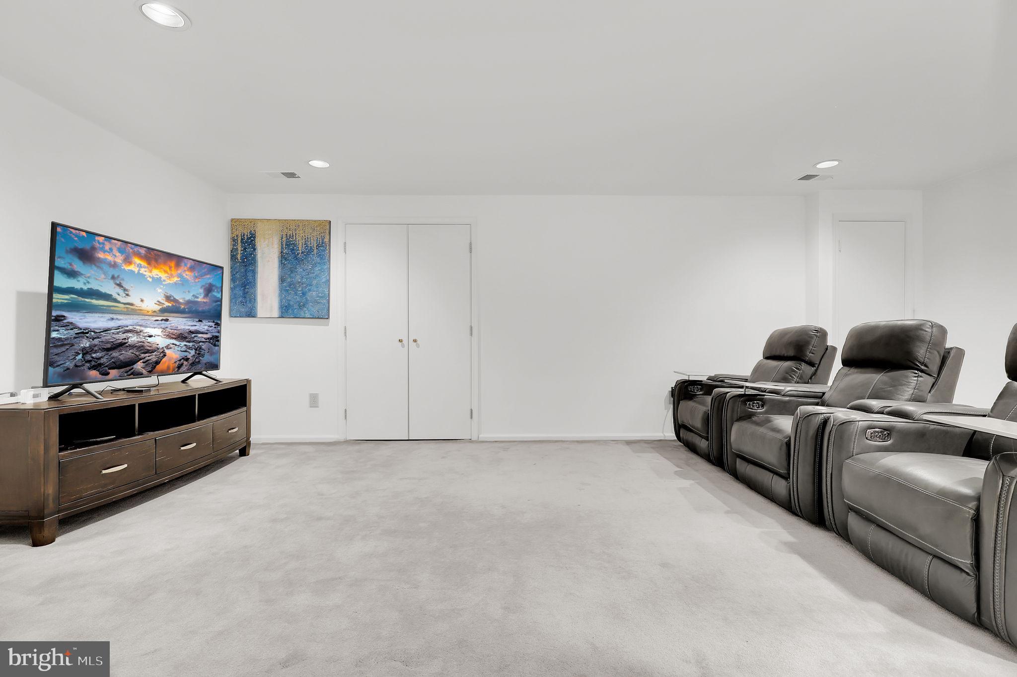 TUCKERMAN STATION - Residential