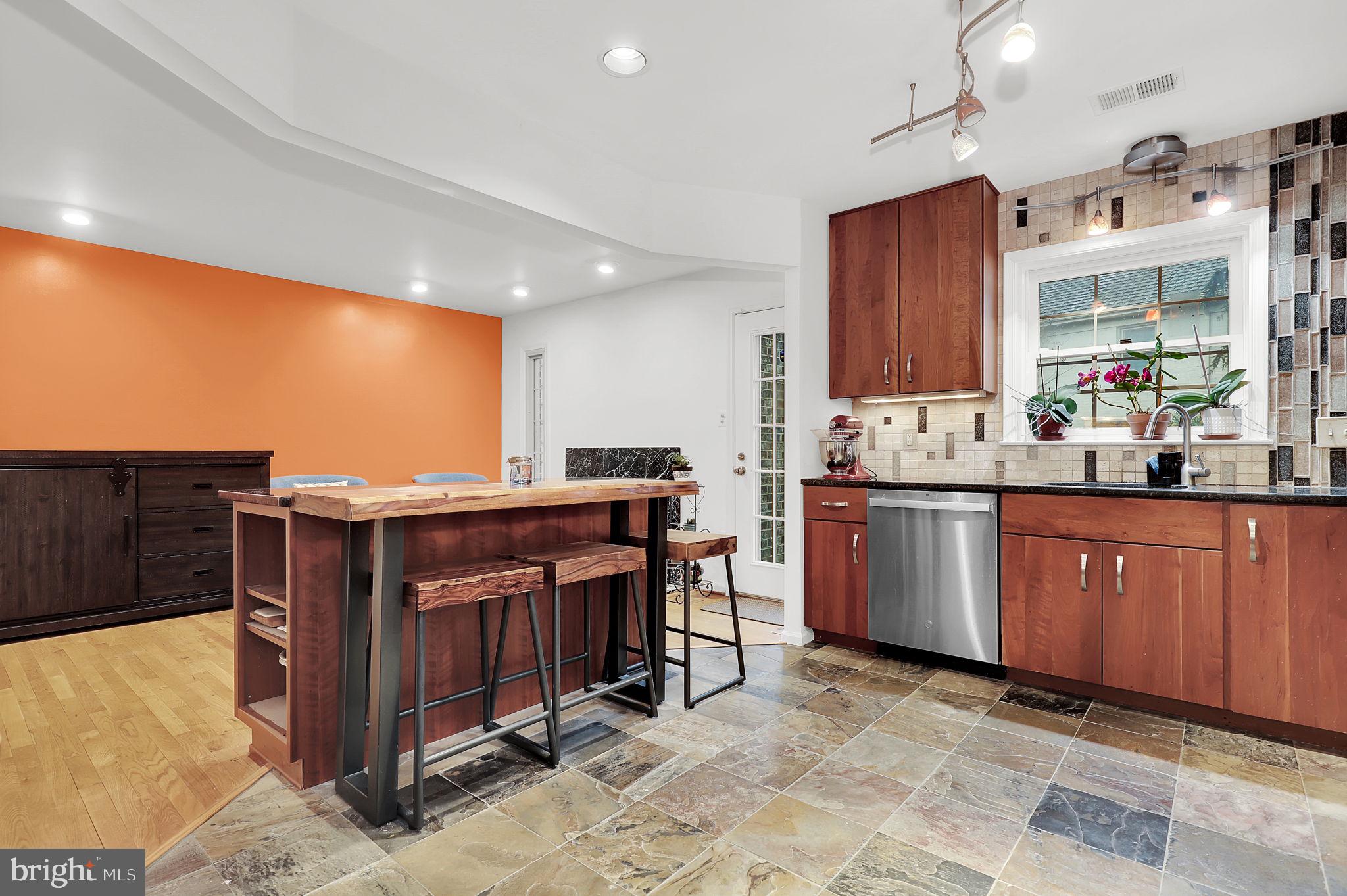 TUCKERMAN STATION - Residential