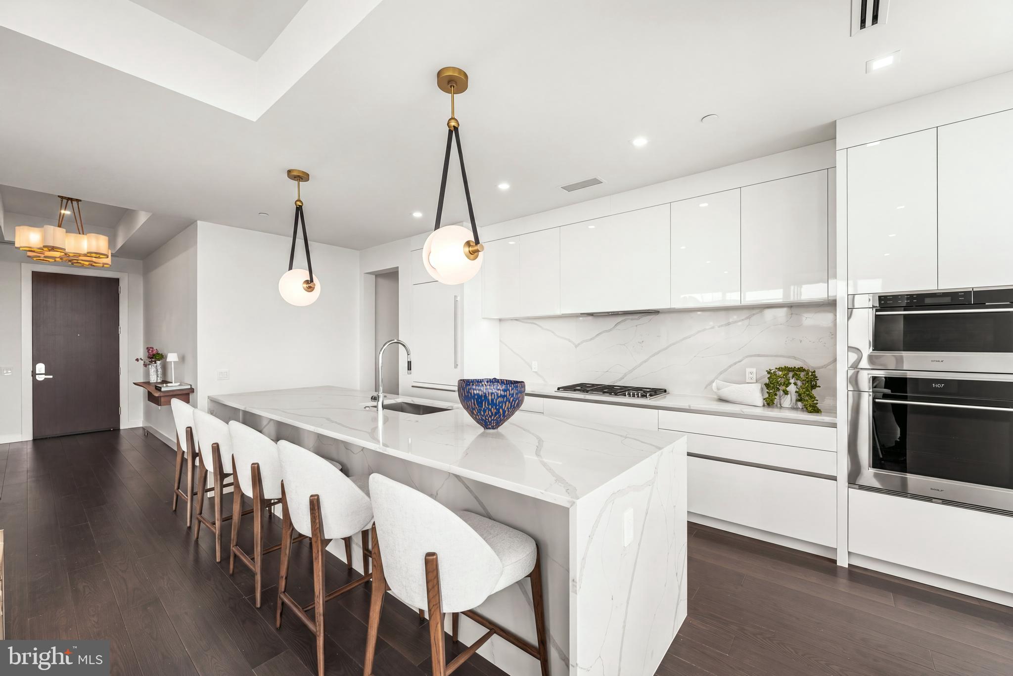 1911 WALNUT STREET UNIT 3001