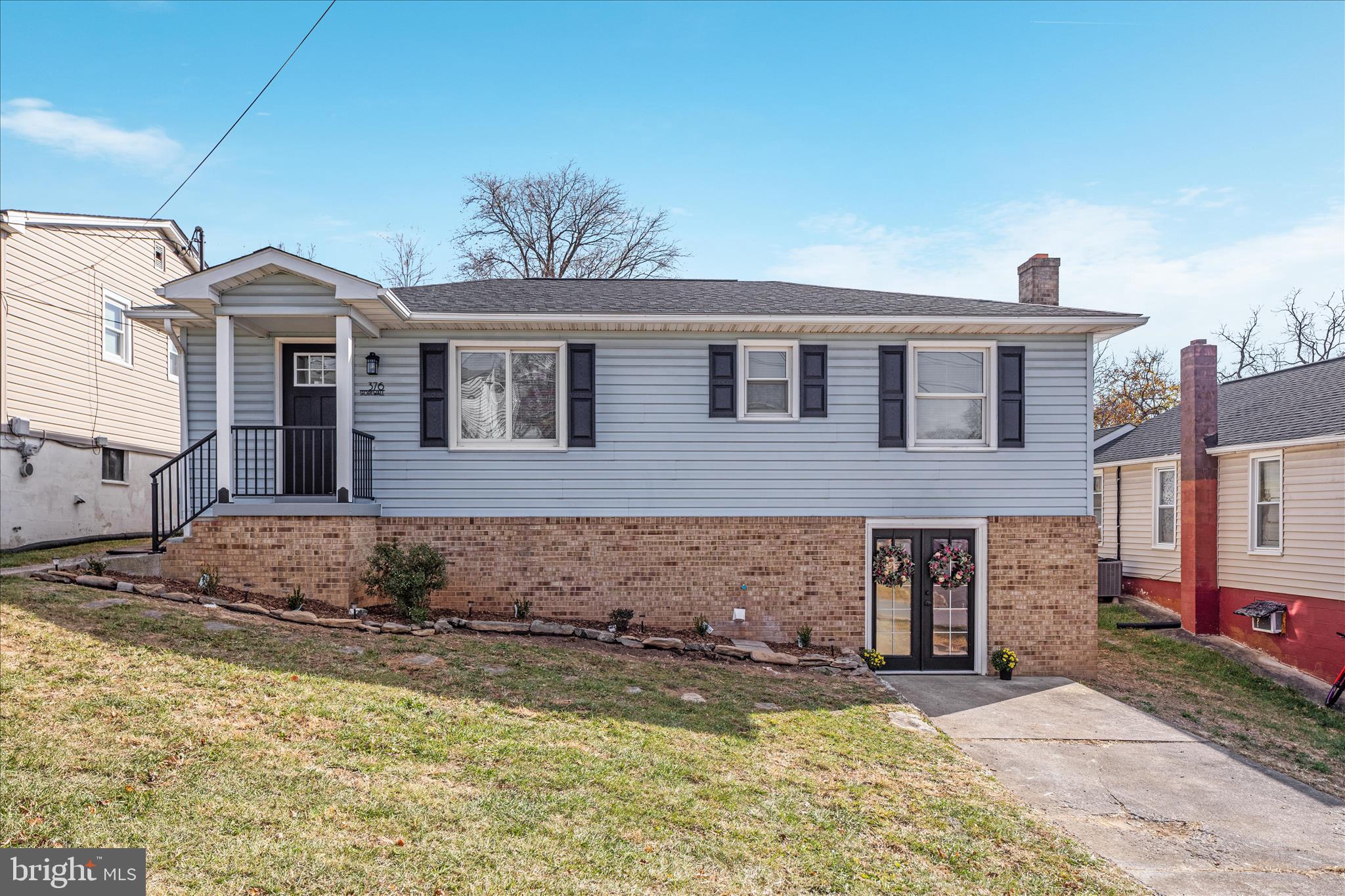 DAVIS STRASBURG - Residential