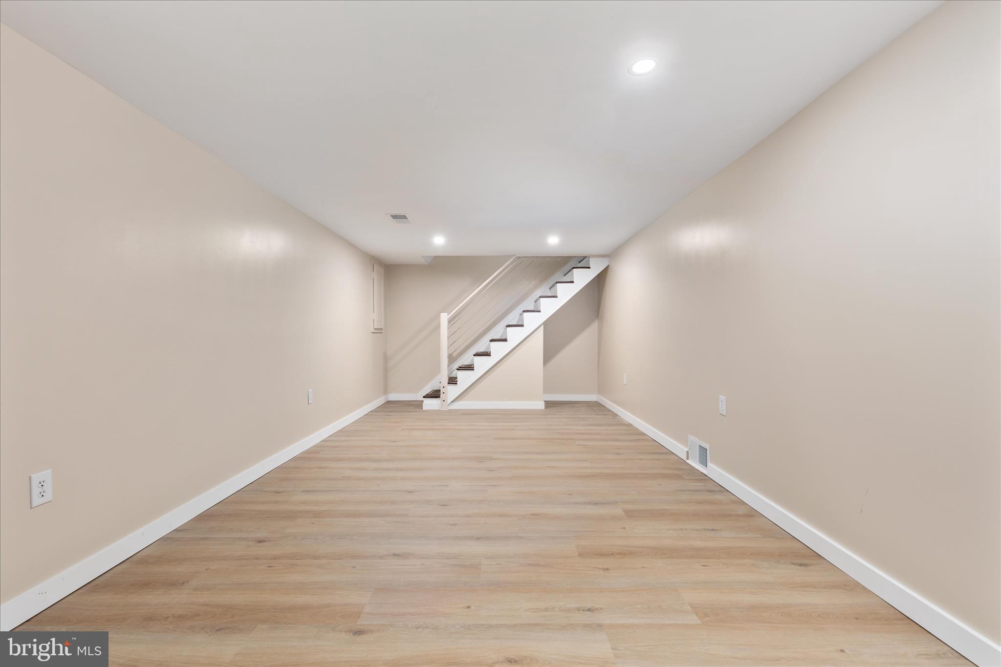 DAVIS STRASBURG - Residential