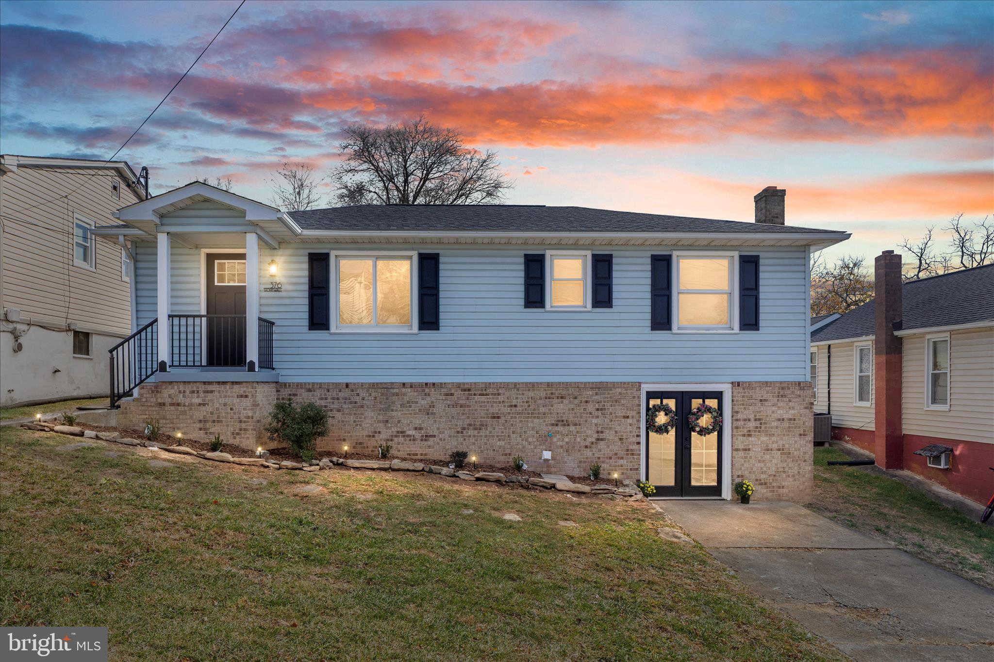 DAVIS STRASBURG - Residential