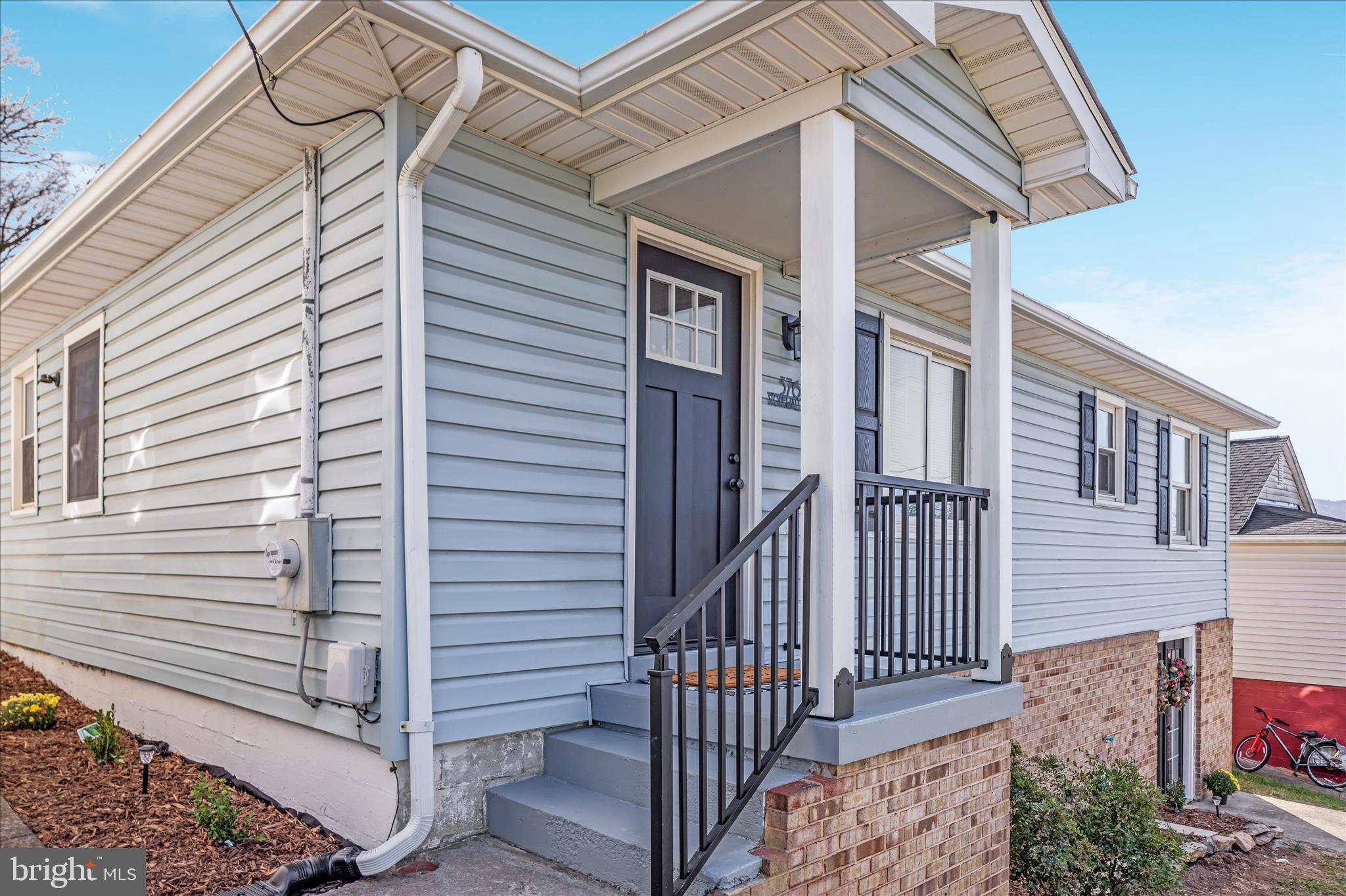 DAVIS STRASBURG - Residential