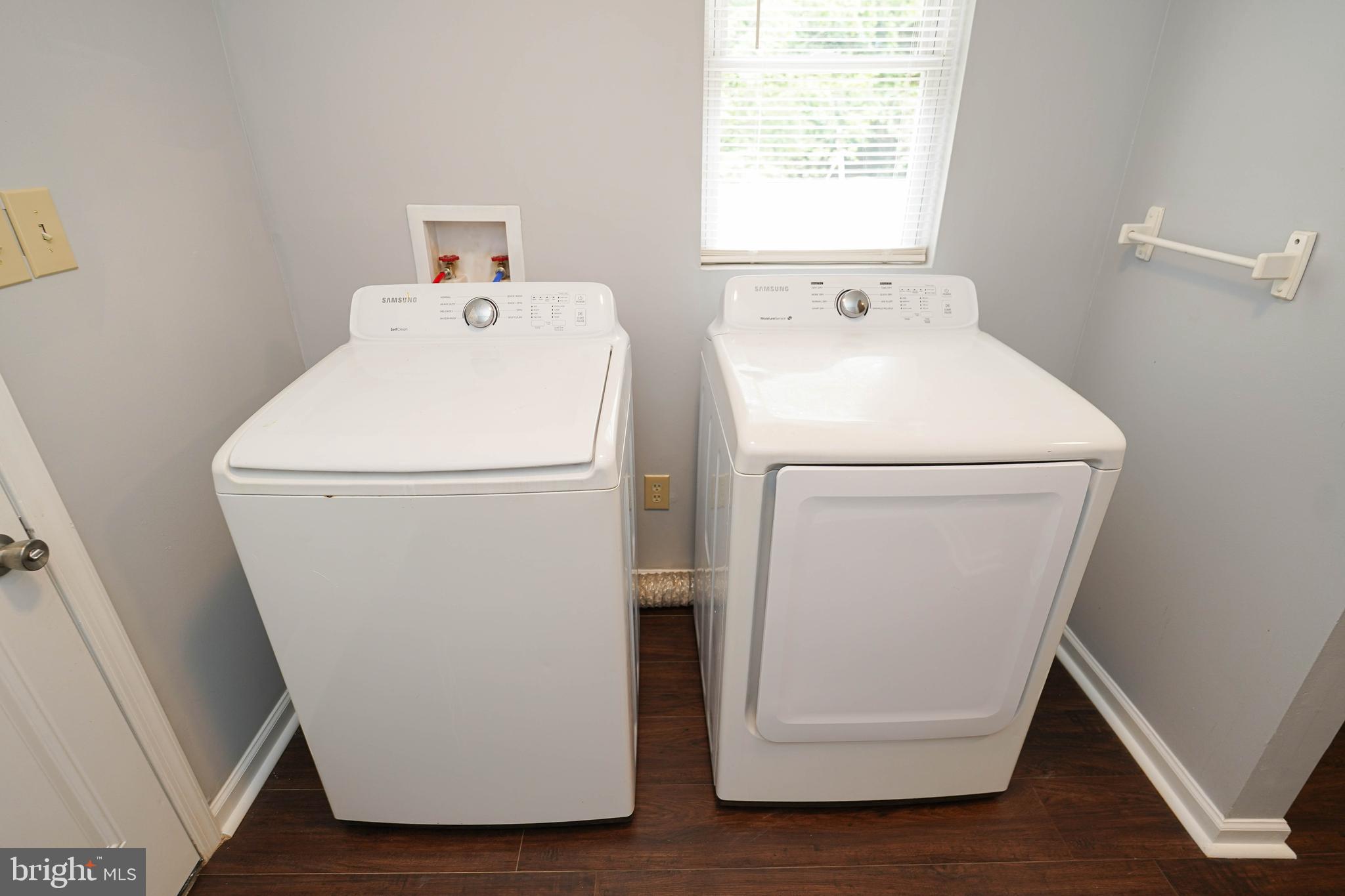 MARTENA MANOR - Residential