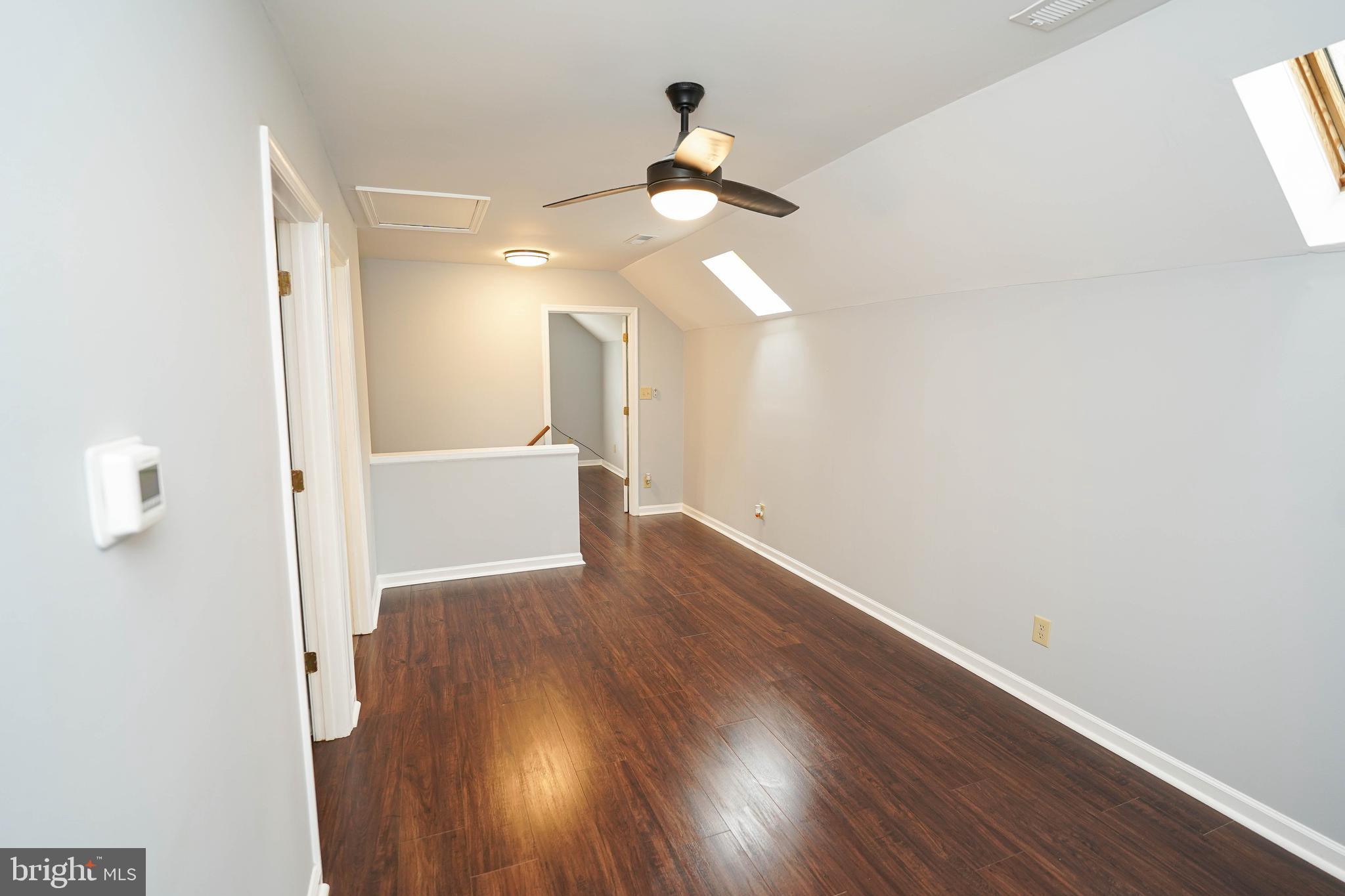 MARTENA MANOR - Residential