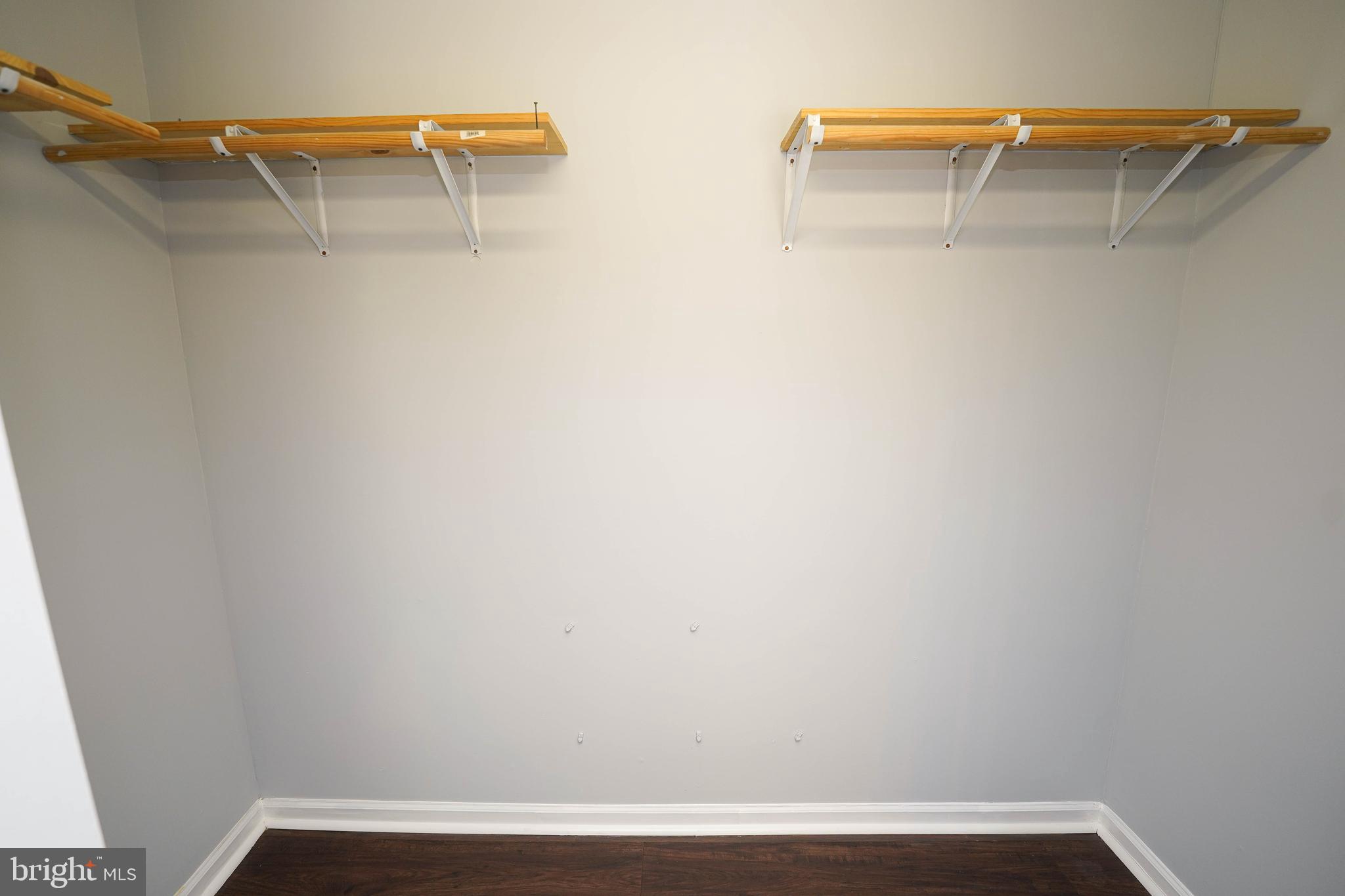 MARTENA MANOR - Residential