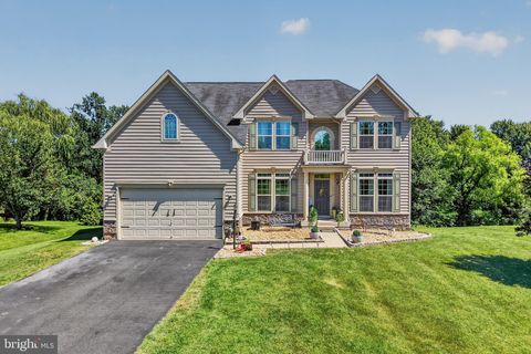 Homes For Sale - 15610 Great Bridge<br/> CULPEPER, VA 22701