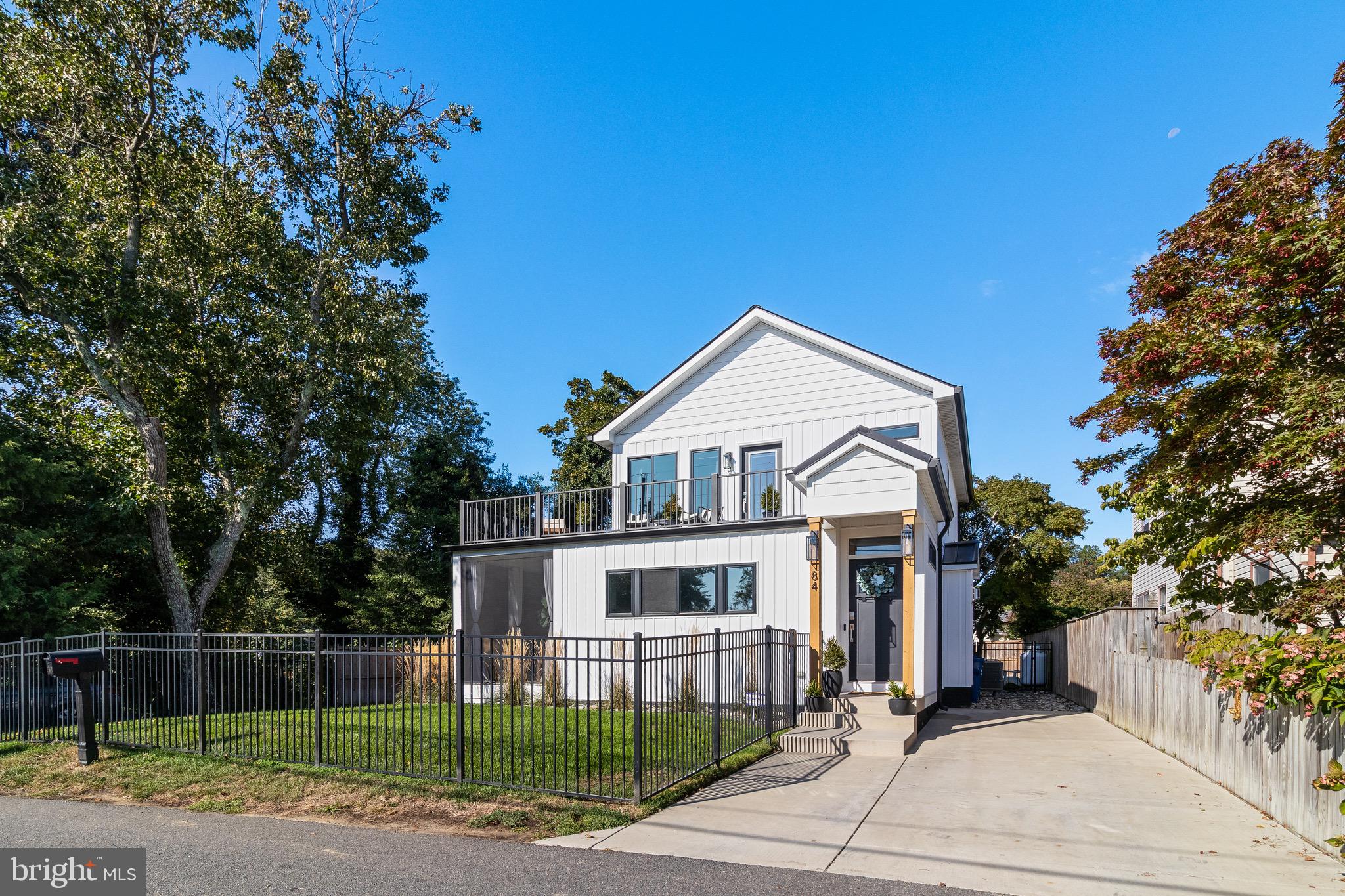 DARES BEACH - Residential Lease