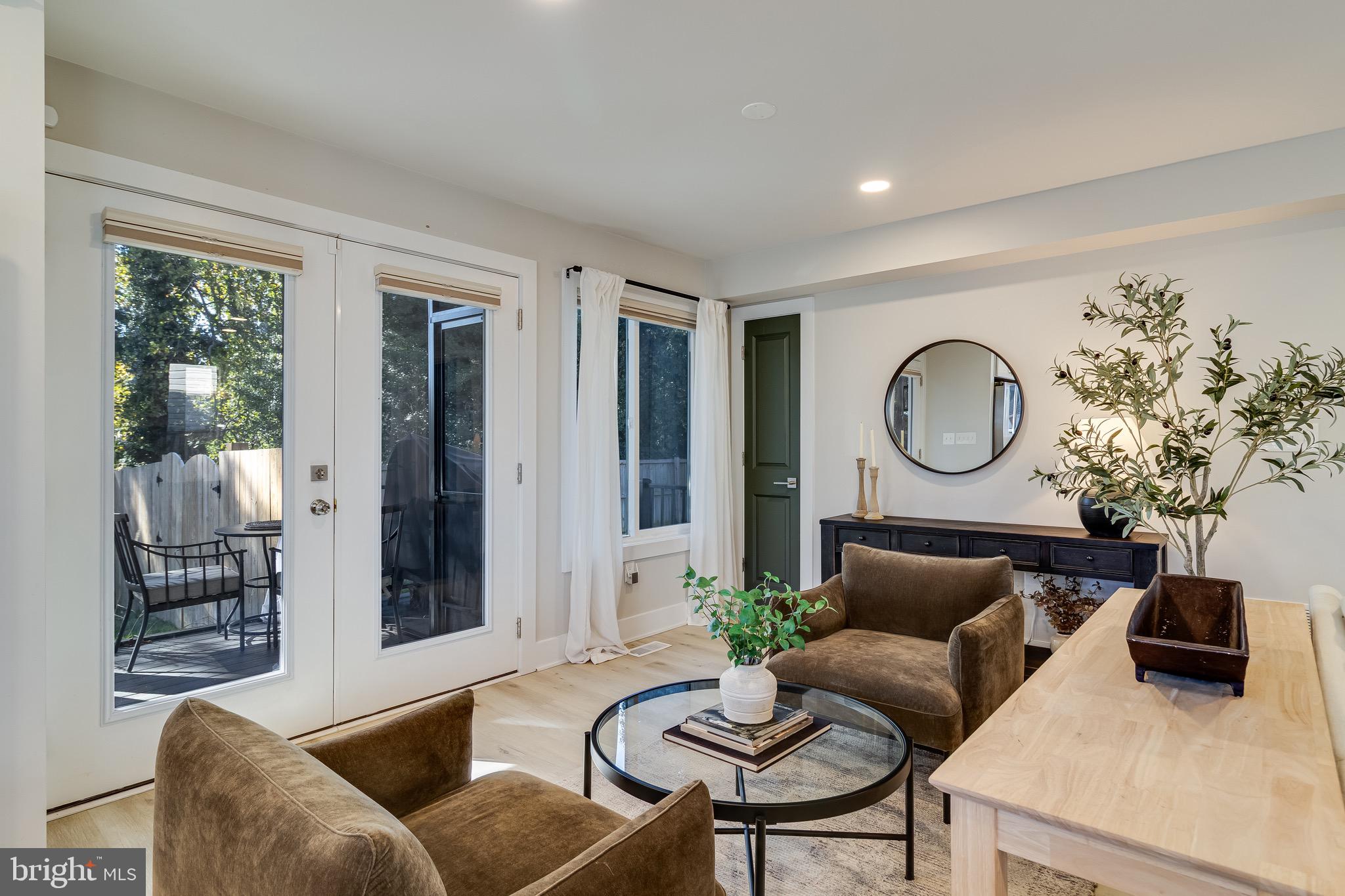 DARES BEACH - Residential Lease