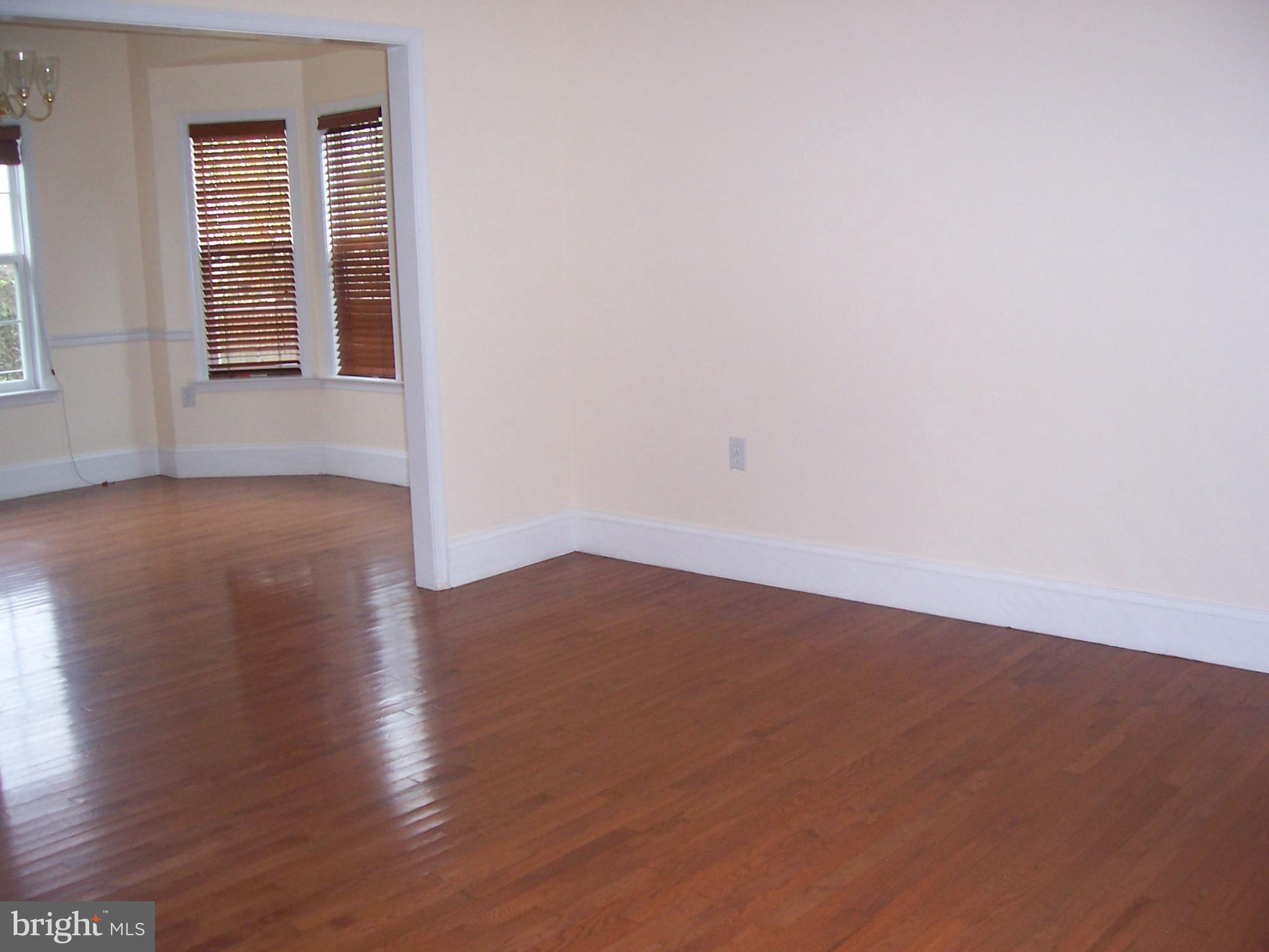 BENTWOOD ESTATES - Residential Lease