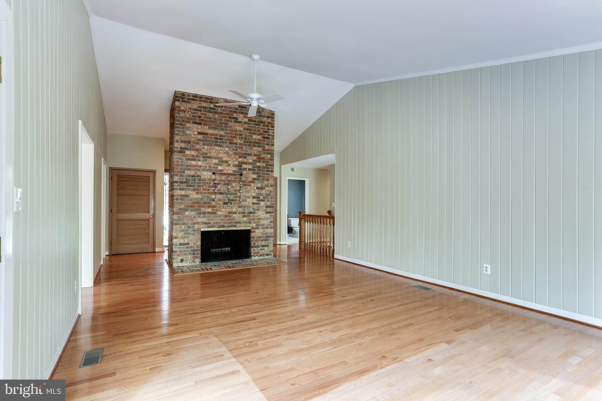 HOBBITS GLEN - Residential