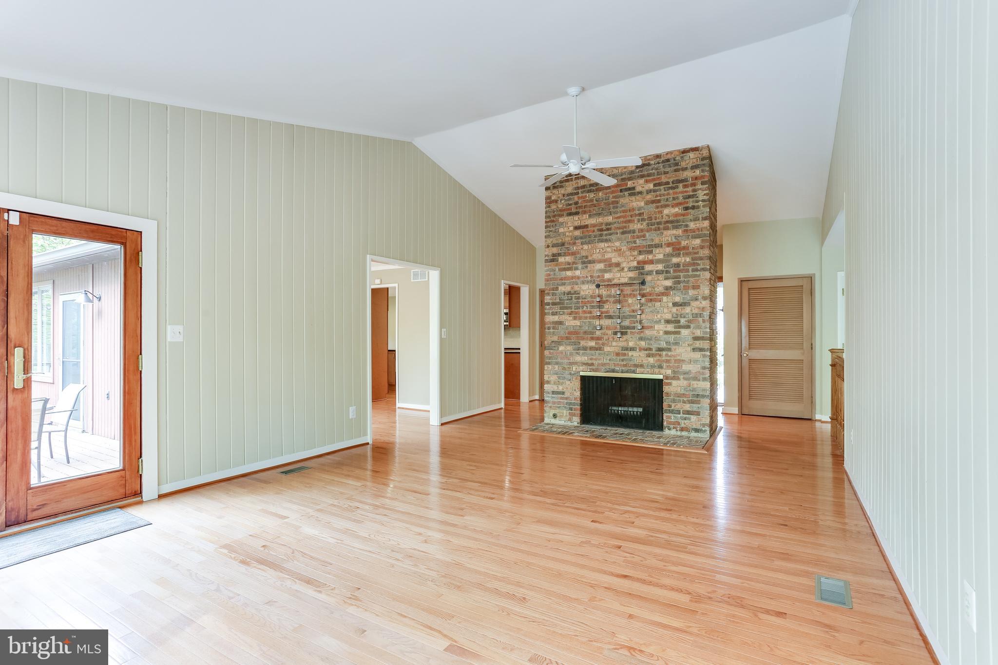 HOBBITS GLEN - Residential