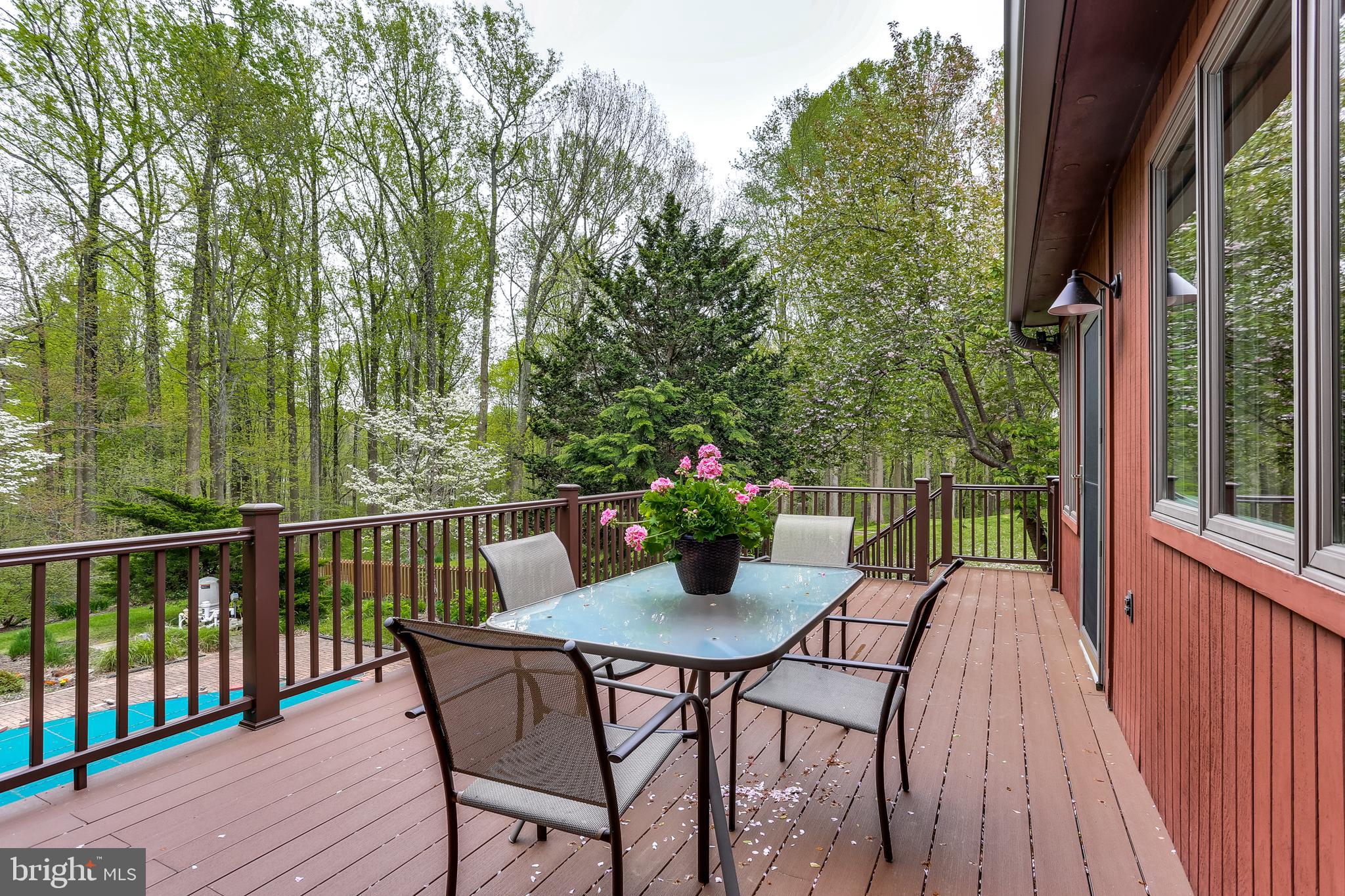 HOBBITS GLEN - Residential