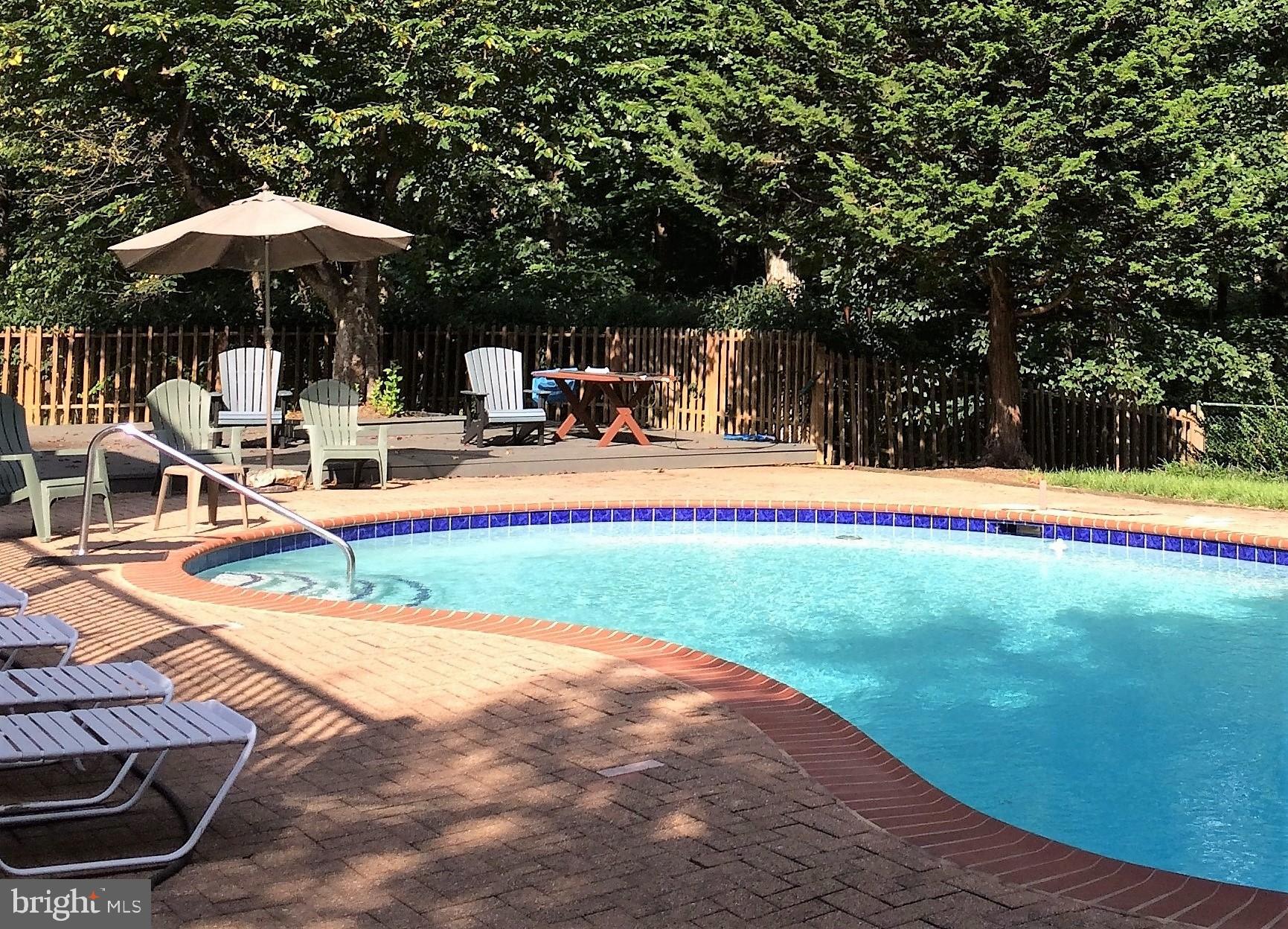 HOBBITS GLEN - Residential