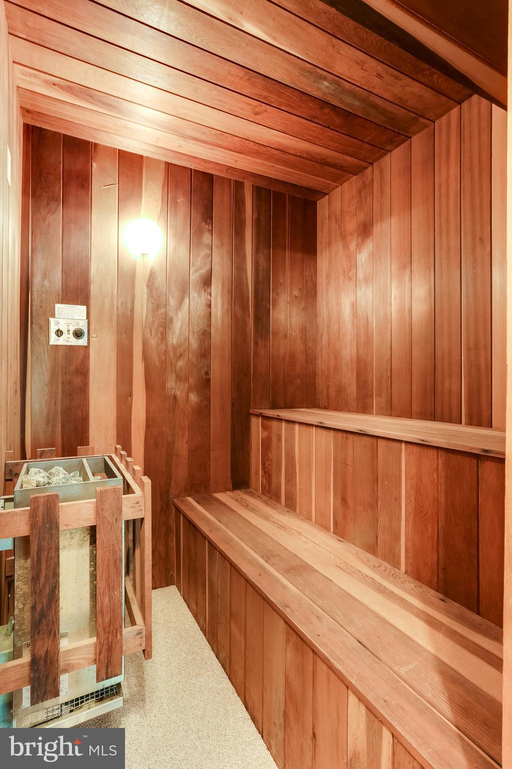 HOBBITS GLEN - Residential