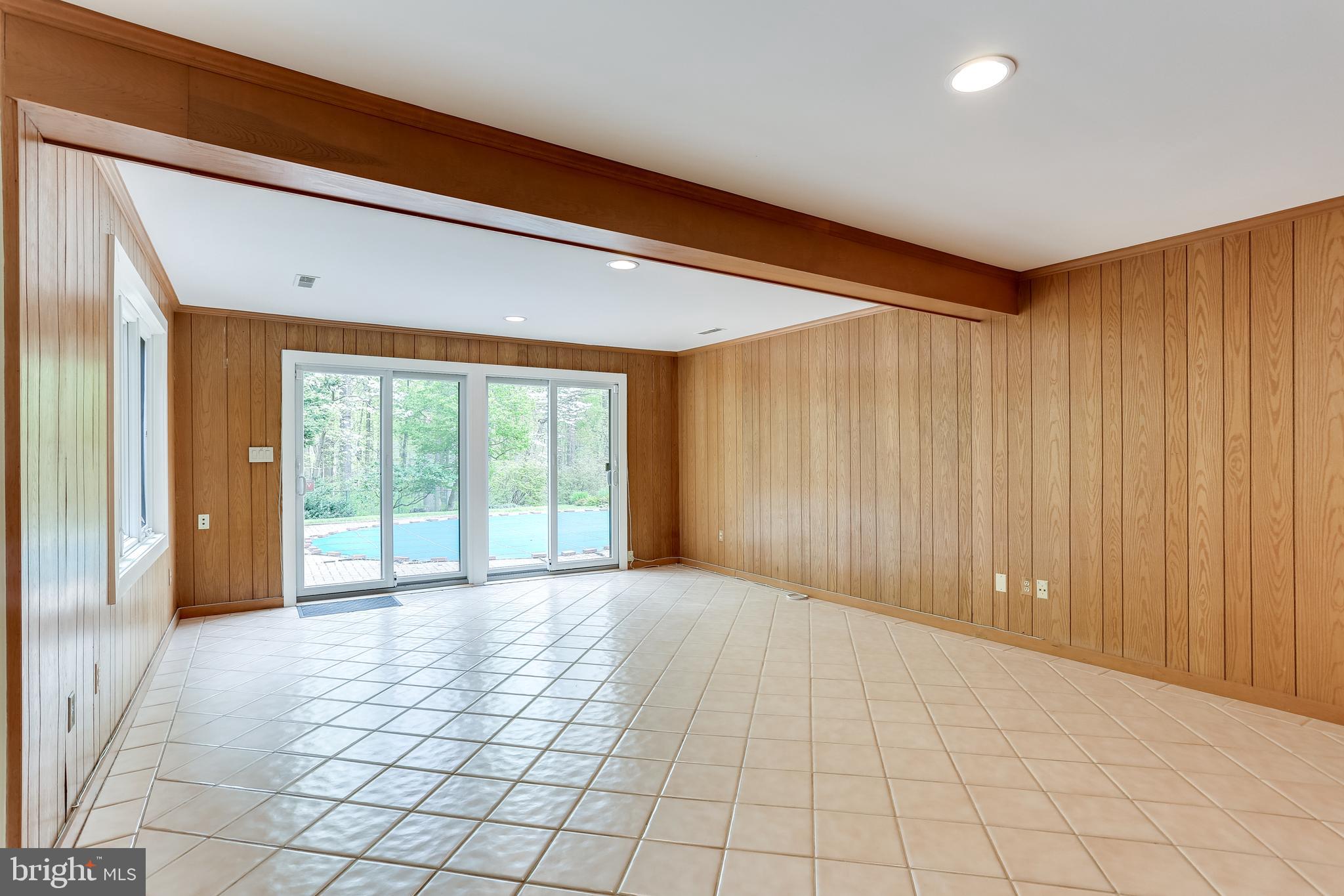 HOBBITS GLEN - Residential