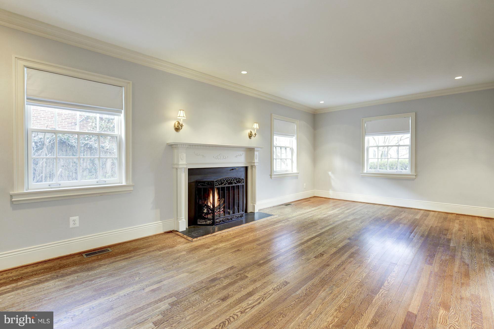 CHEVY CHASE - Residential