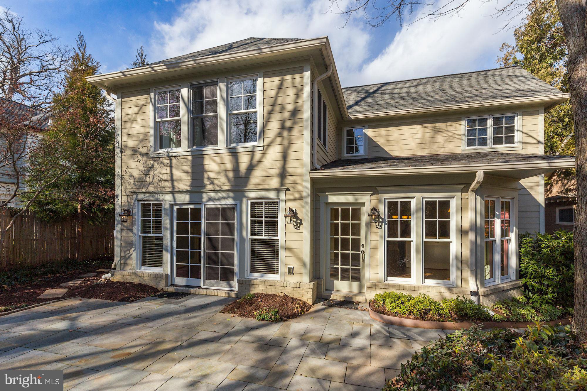 CHEVY CHASE - Residential