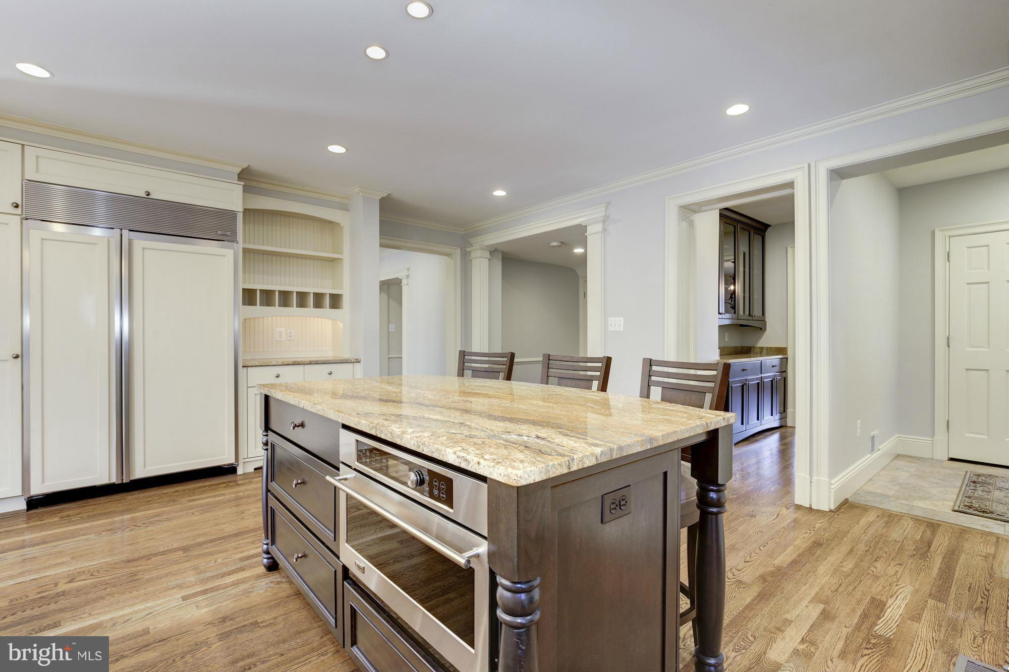 CHEVY CHASE - Residential