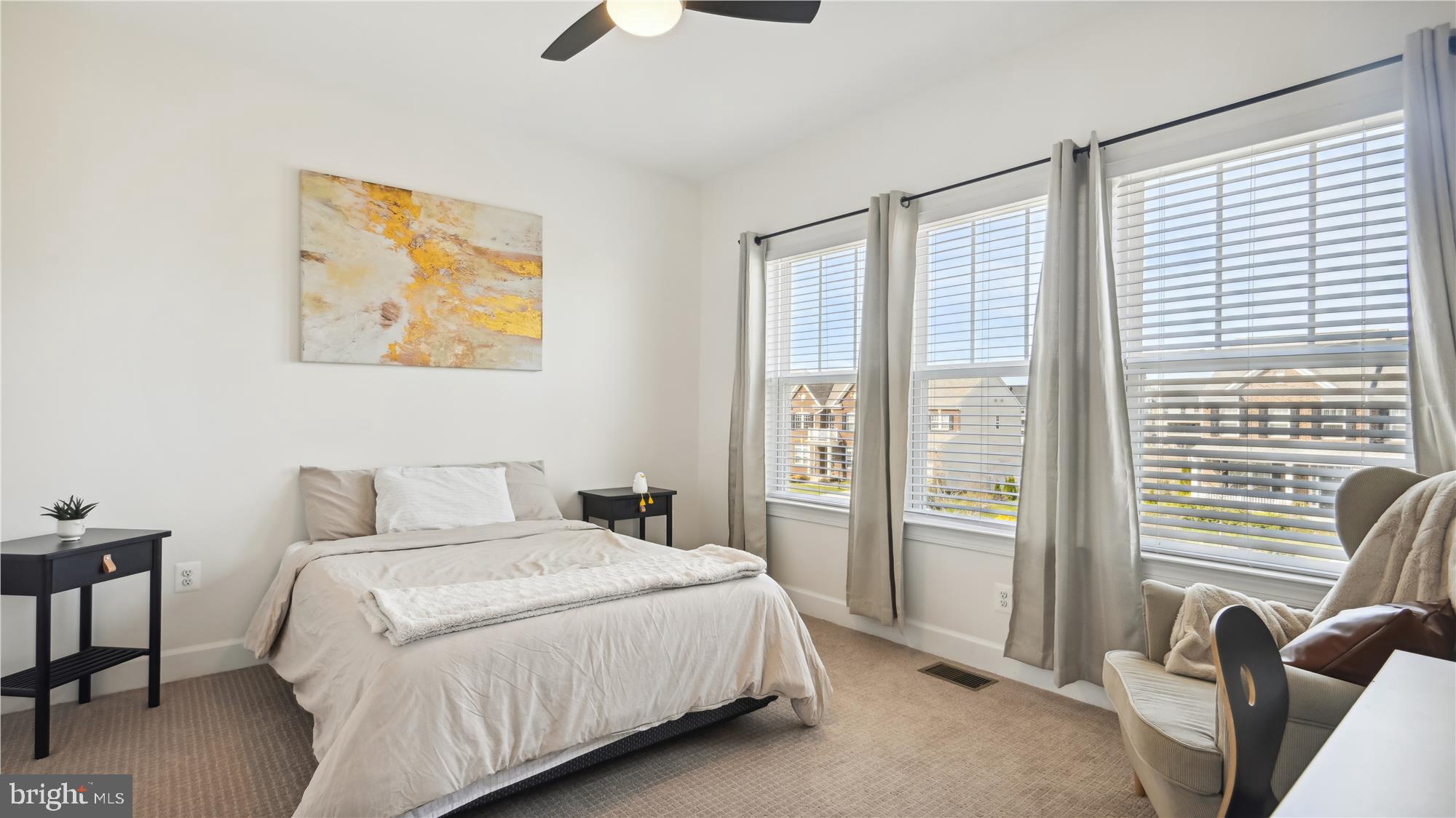 THE ESTATES AT BRADLEY SQUARE - Residential