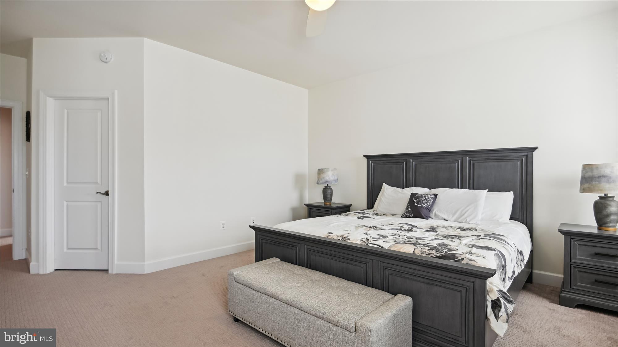 THE ESTATES AT BRADLEY SQUARE - Residential