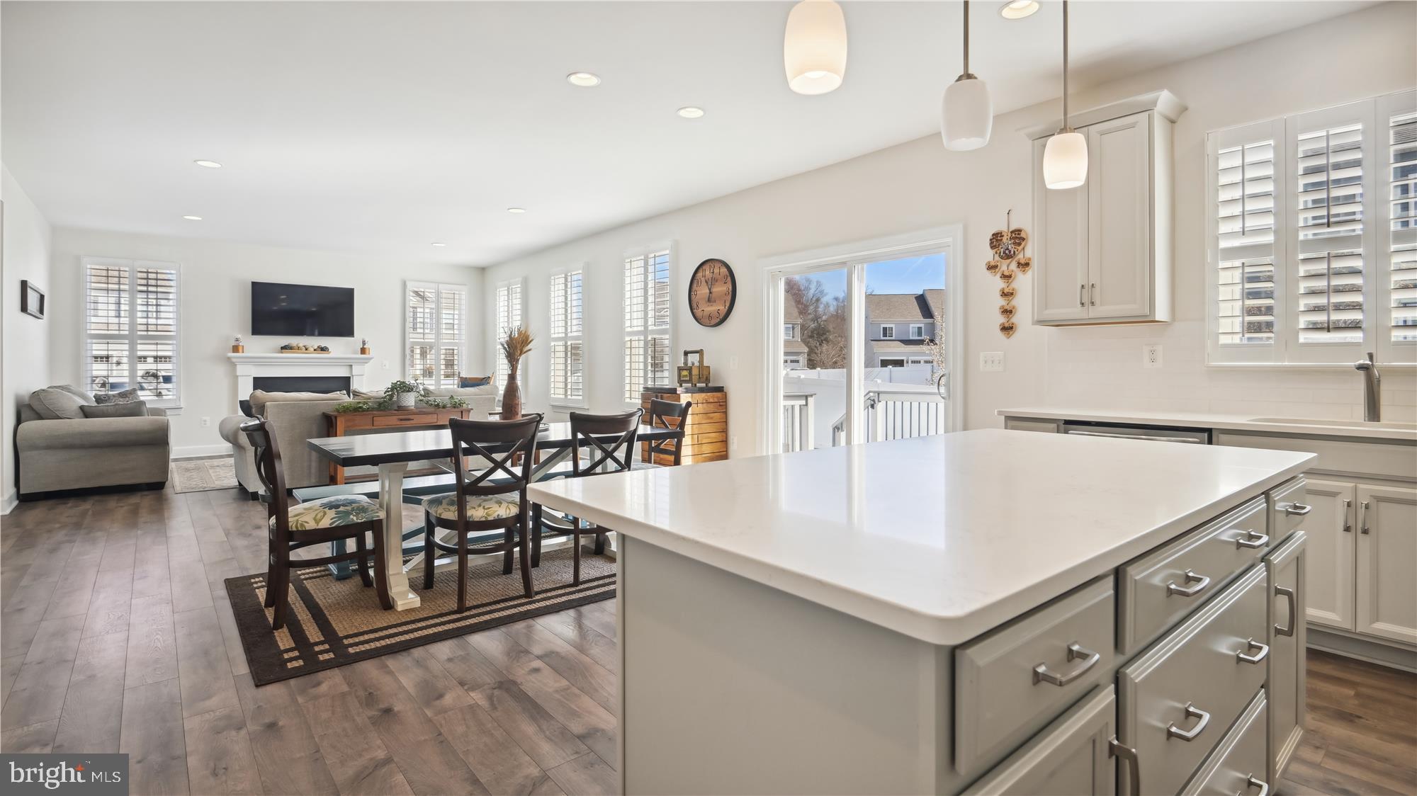 THE ESTATES AT BRADLEY SQUARE - Residential