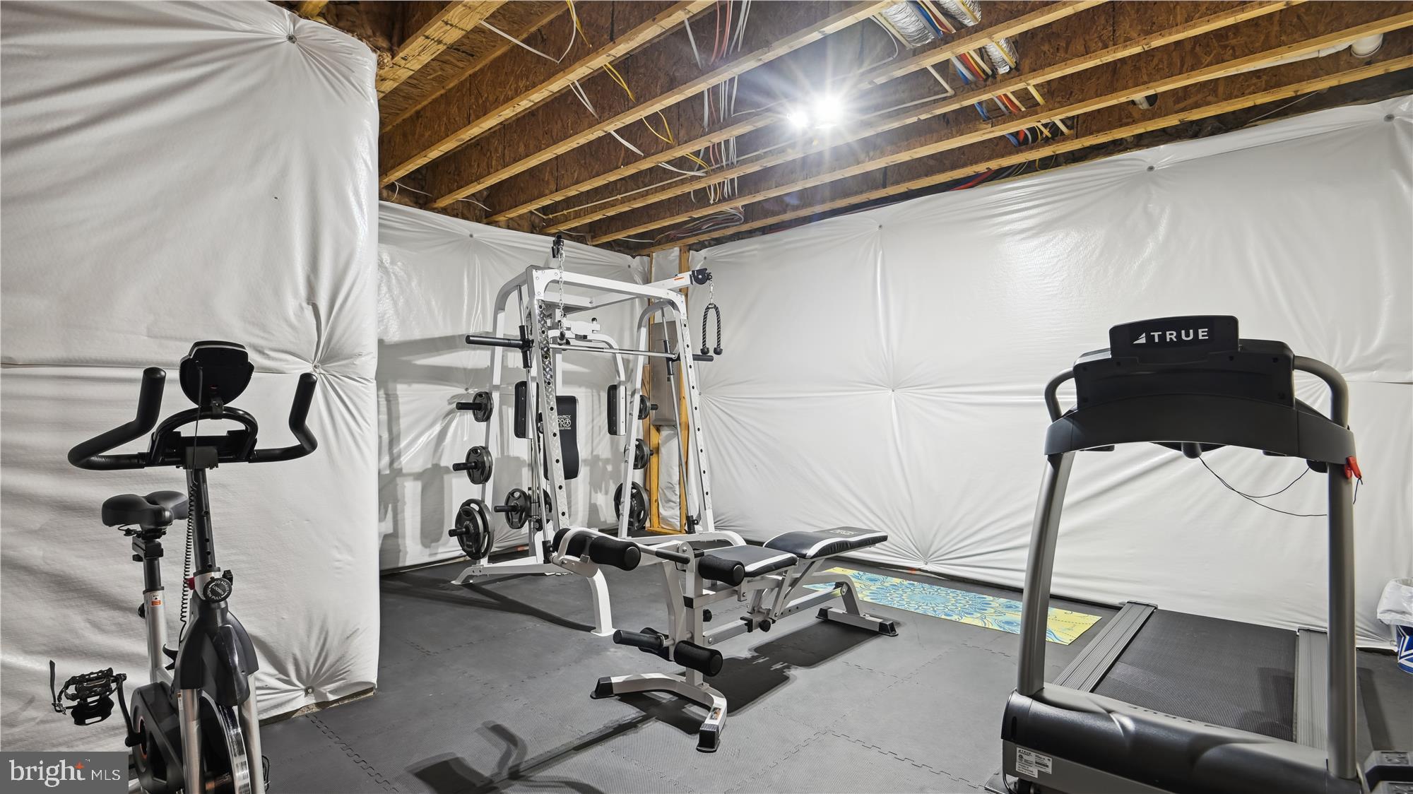 THE ESTATES AT BRADLEY SQUARE - Residential