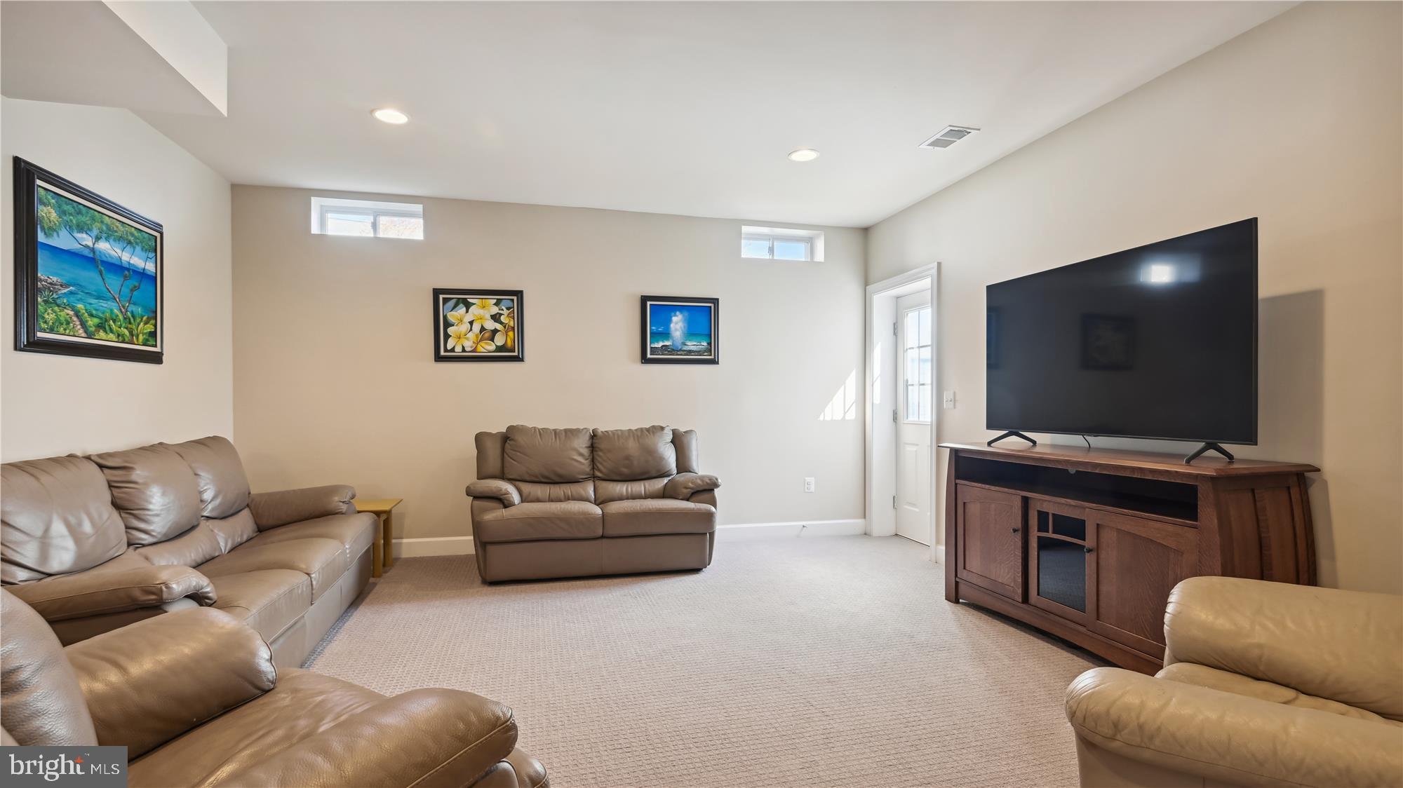 THE ESTATES AT BRADLEY SQUARE - Residential