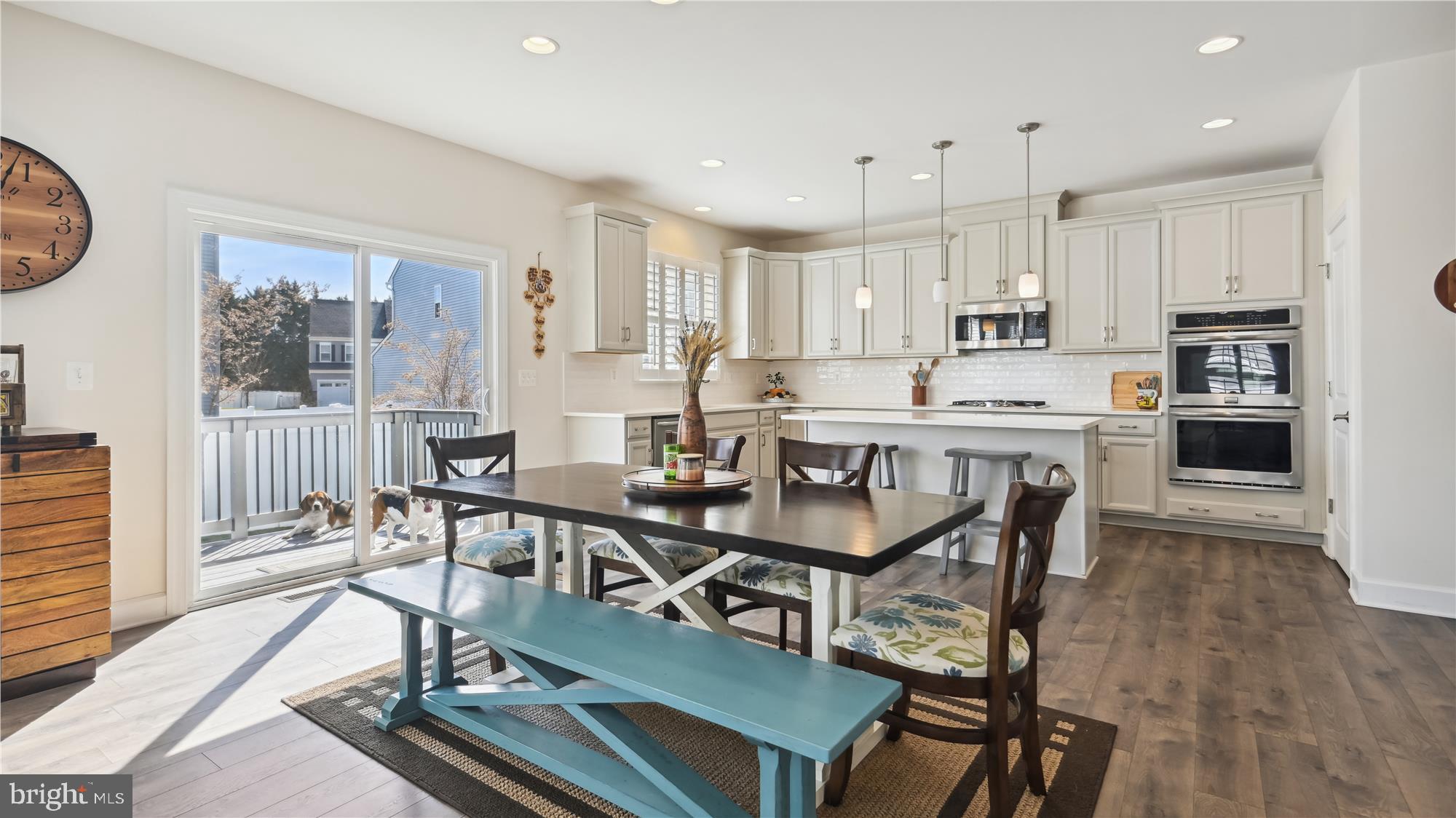 THE ESTATES AT BRADLEY SQUARE - Residential